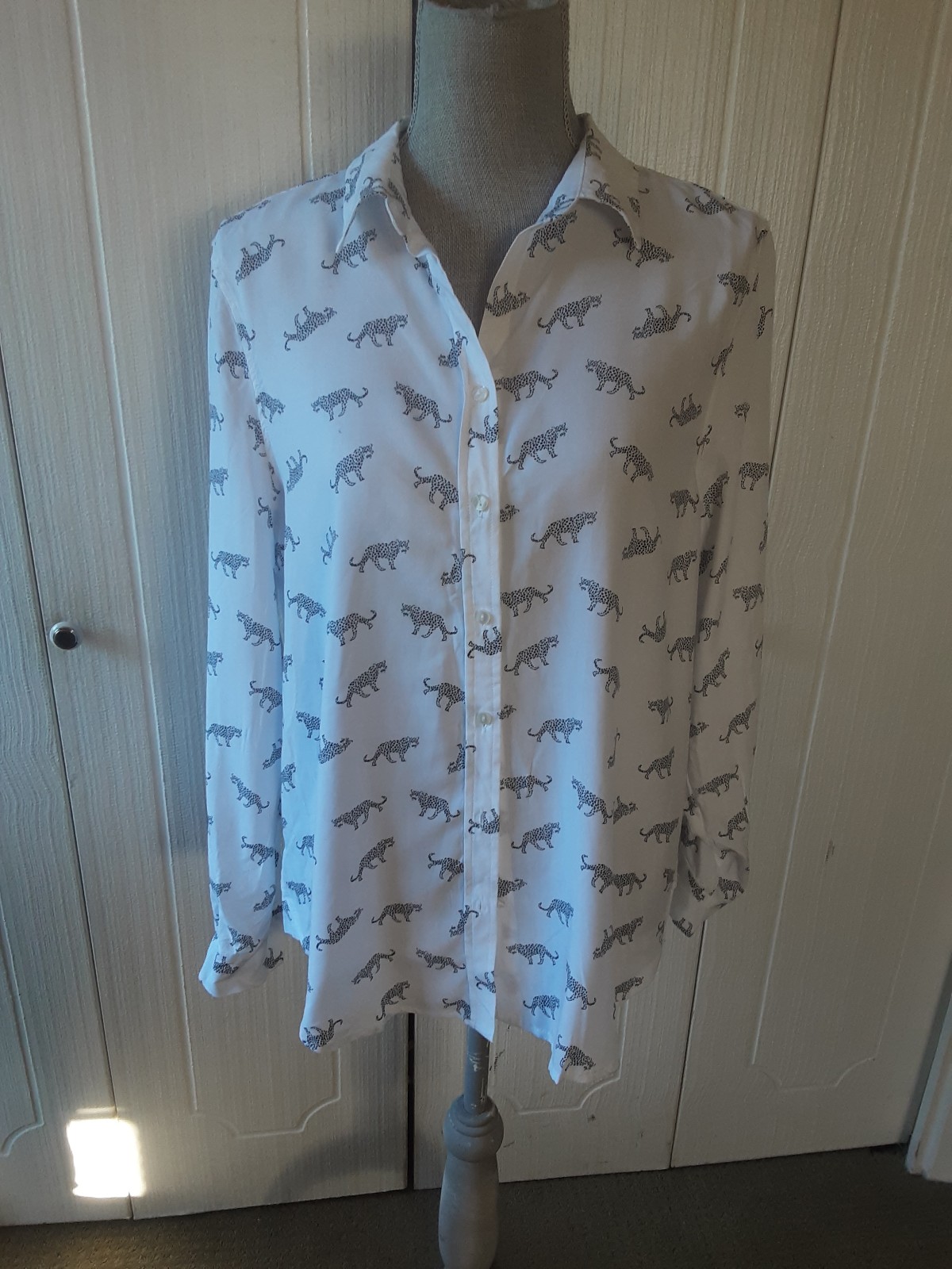 NWT ladies JANE DELANCEY long sleeve shirt