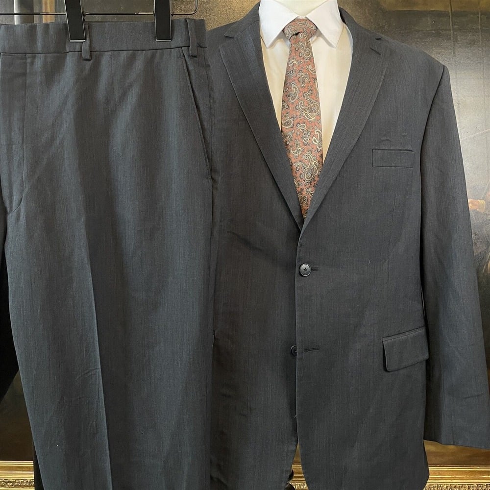 Jos A Bank Traveler 48L 42 x 34 Gray Micro Pattern 100% Wool Tailored Fit Suit