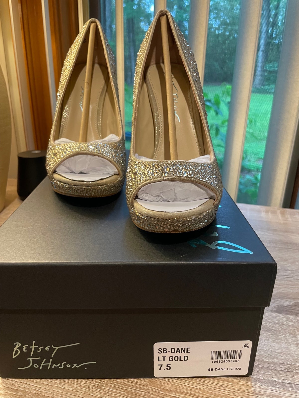 Betsey Johnson Dane Heels Sz 7.5 New with Box