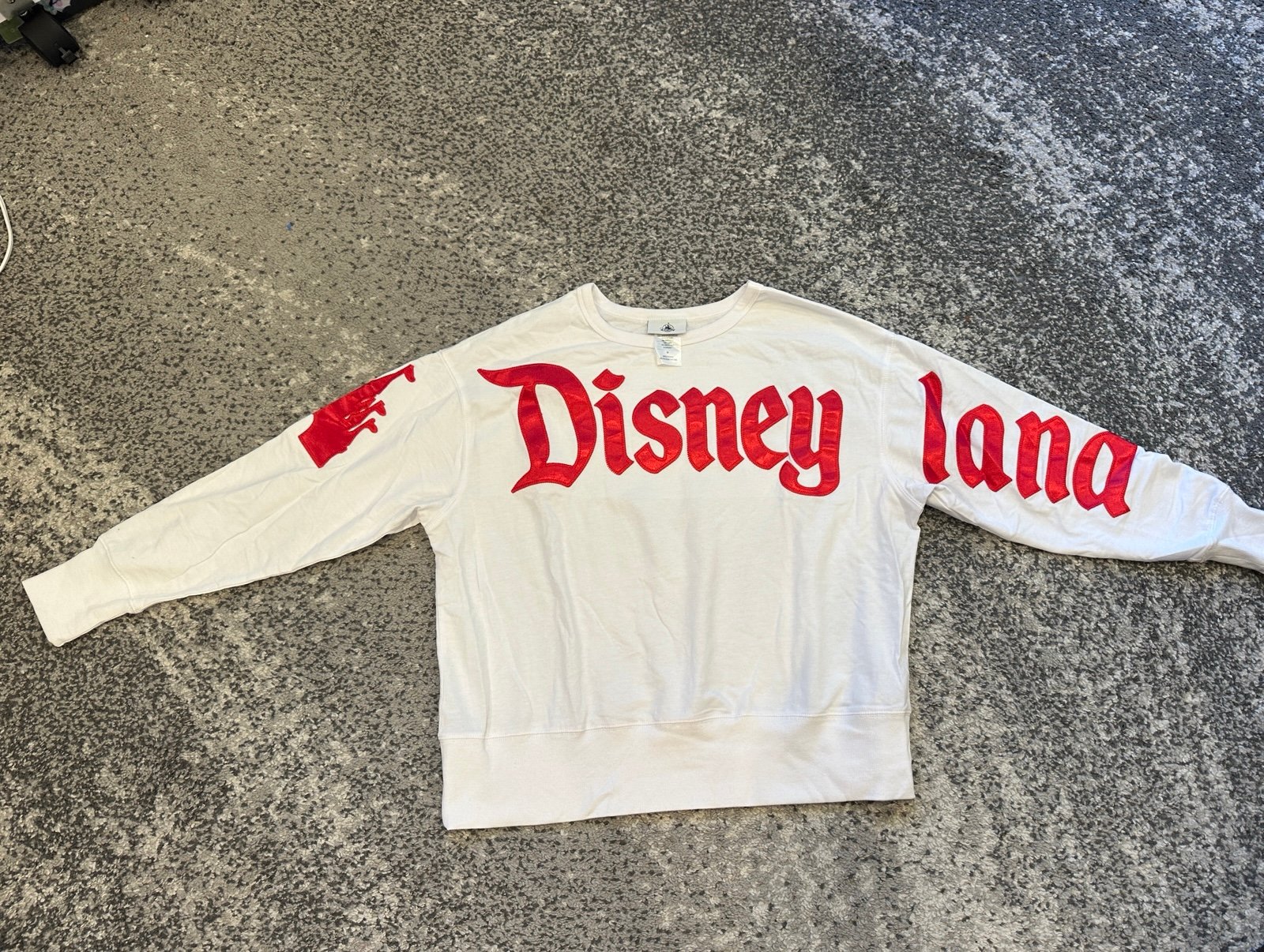 disneyland christmas spirit jersey NWOT