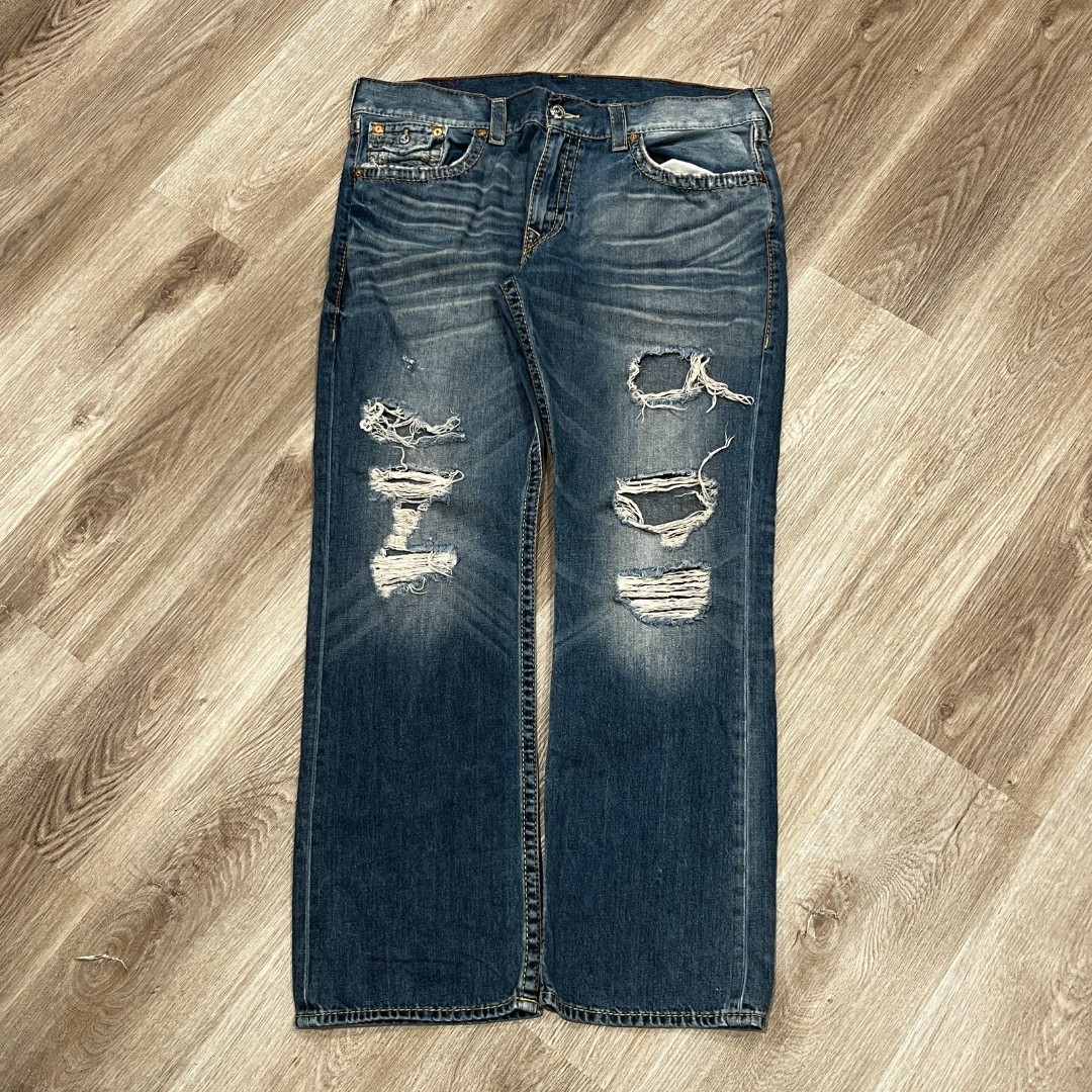 Vintage Y2K 00's True Religion Distressed Jeans Size 40x32