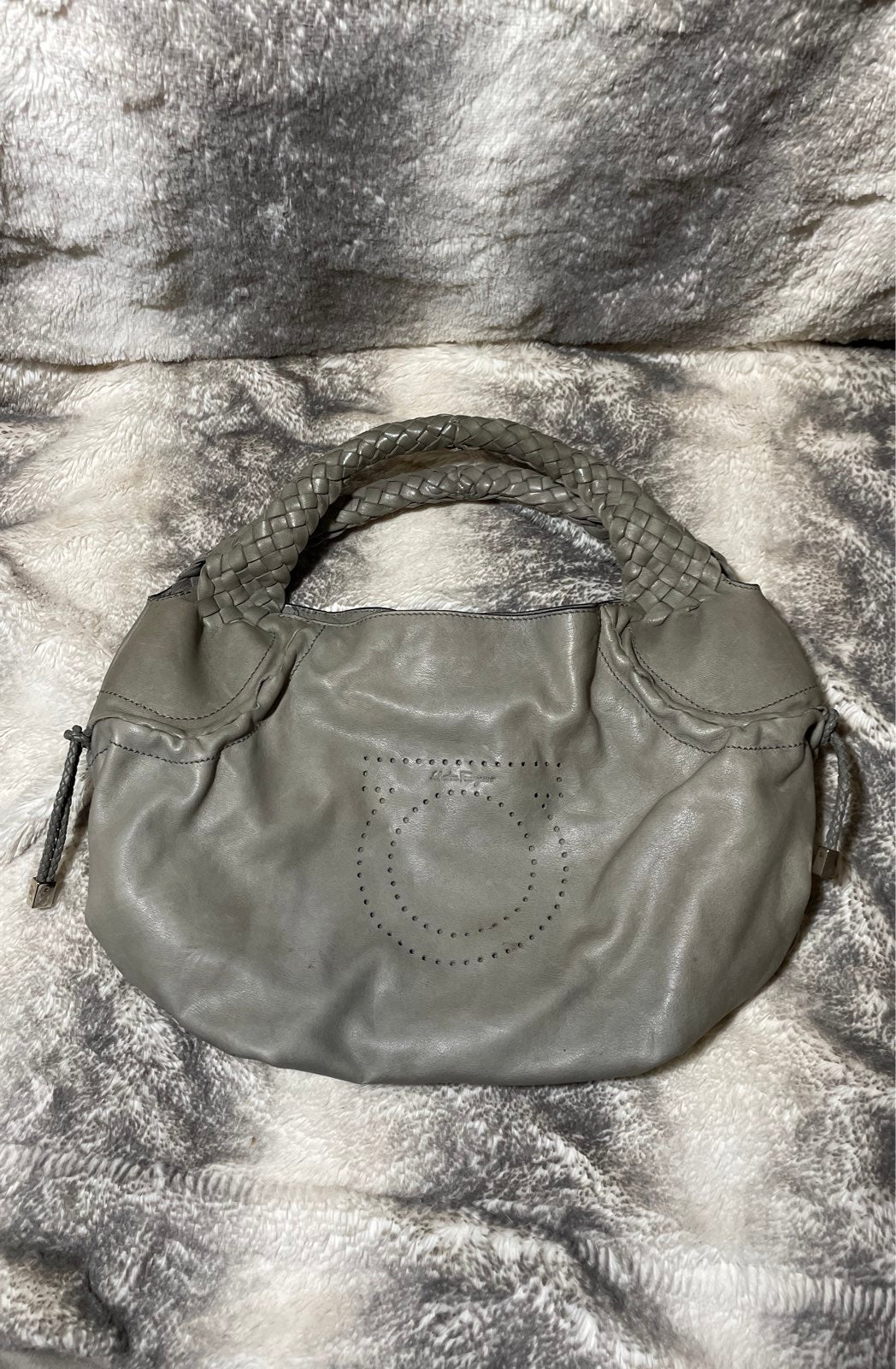 Auth Salvatore Ferragamo Gancini Grey Leather Hand Bang Shoulder Hobo Bag