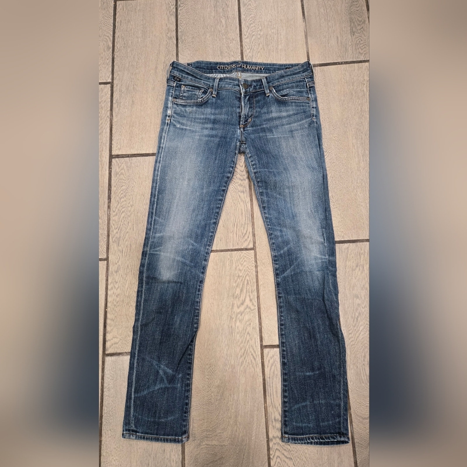 Citizens Of Humanity Slim Blue Jeans with Classic Vintage Look