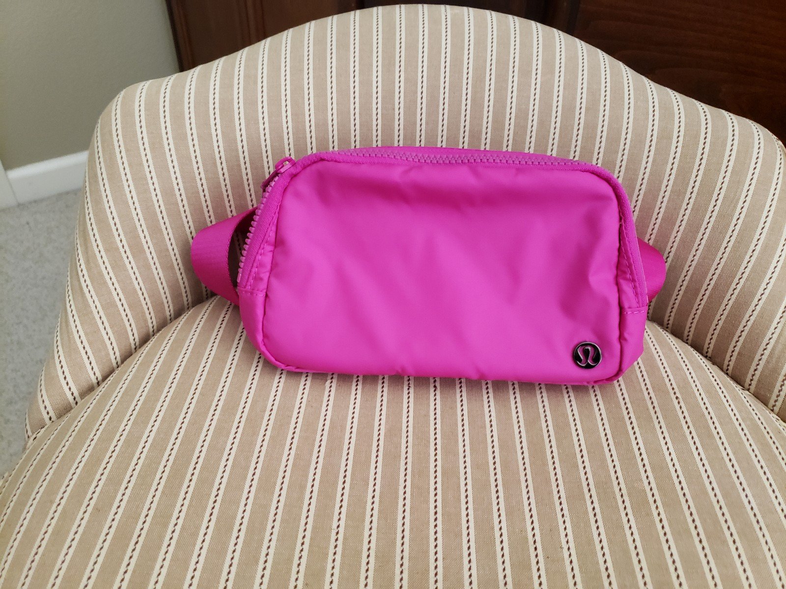 Lululemon Everywear belt bag