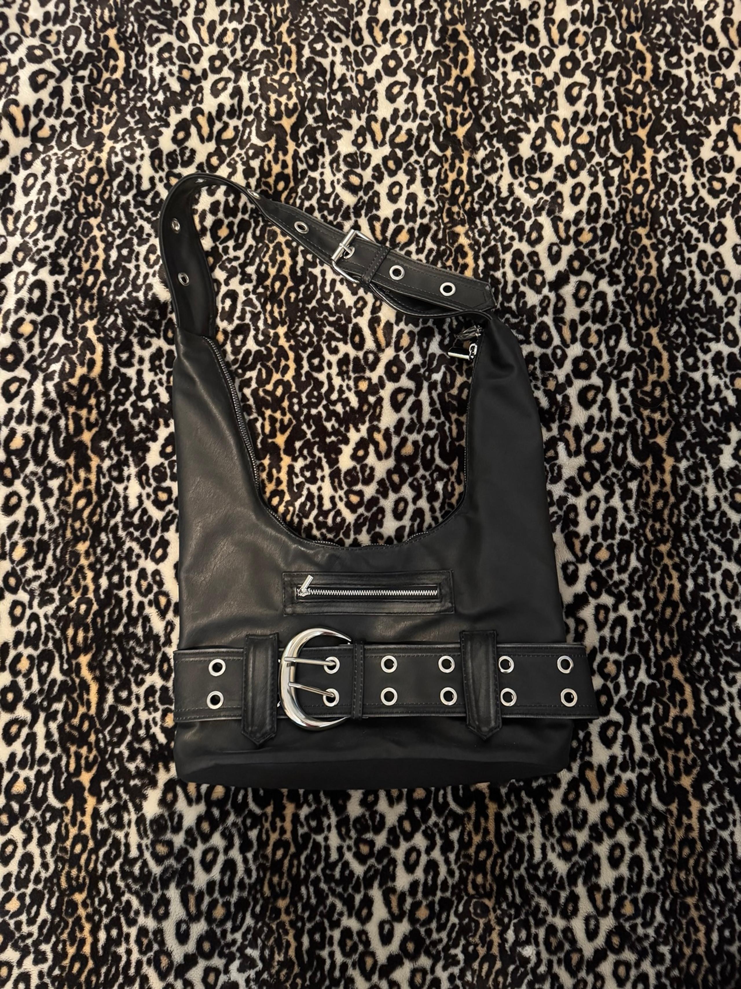 Black buckle purse