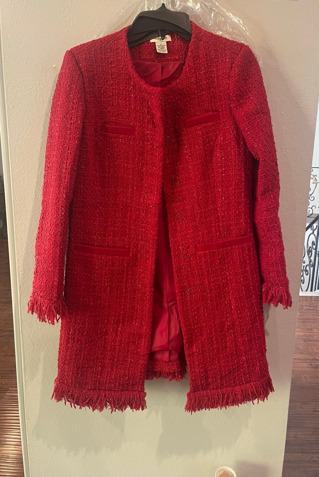 Chic & stylish red coat