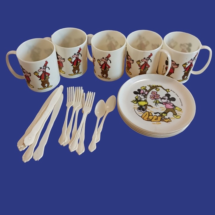 Walt disney vtg mini set of 22 pcs toys cups plates tea coffee