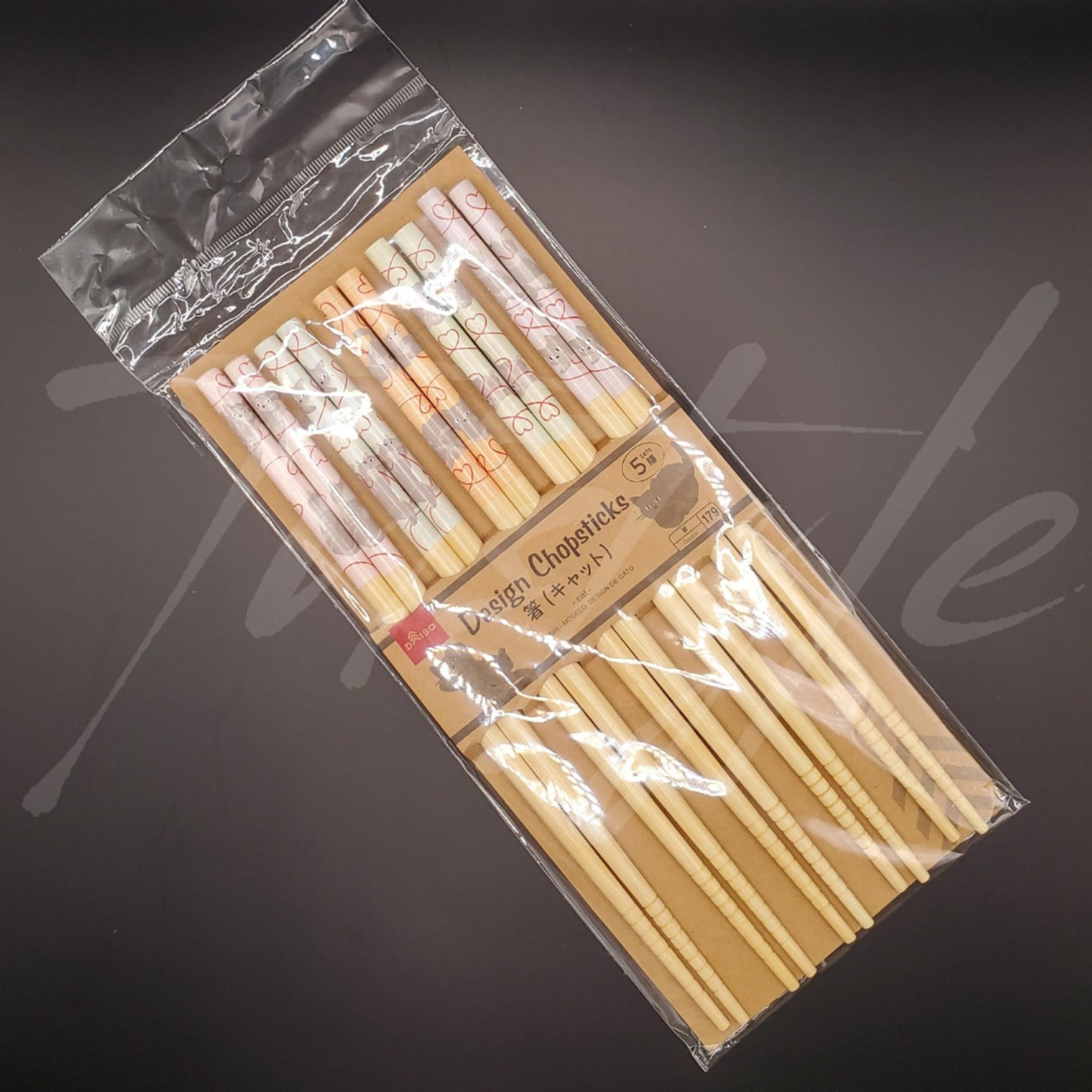 5 Pair of Cat Themed Bamboo Chopsticks - Daiso