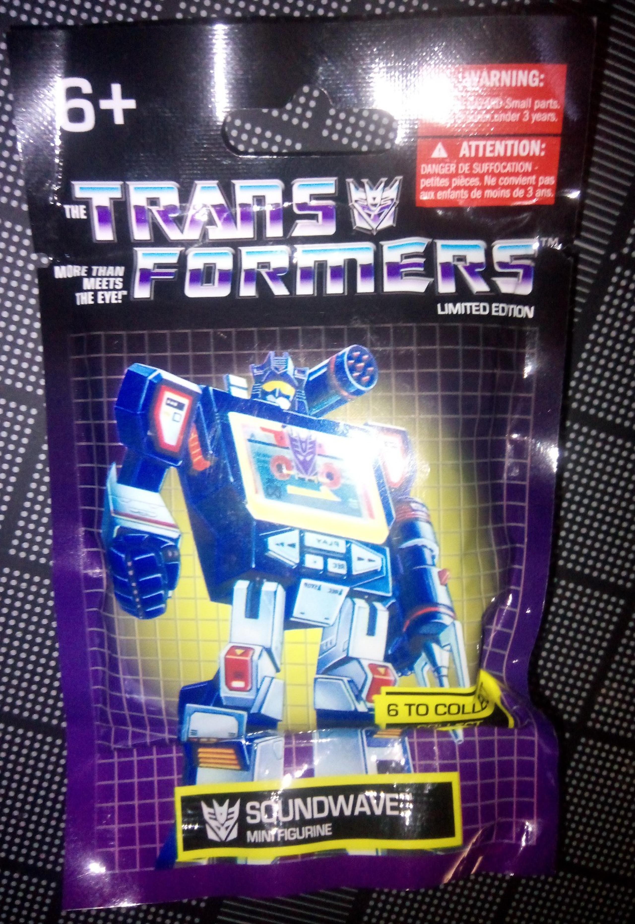 The TRANSFORMERS SOUNDWAVE mini figure