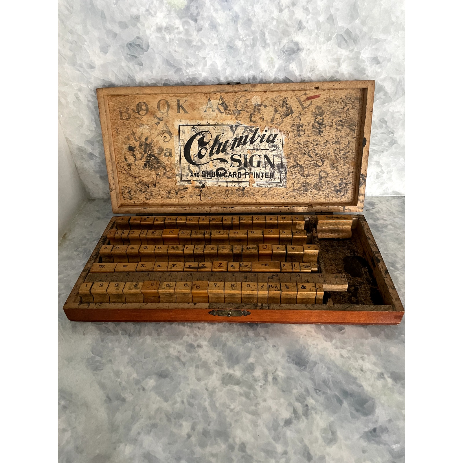 Columbia Sign and Showcard Printer Box Wooden Set 80 pcs Rul