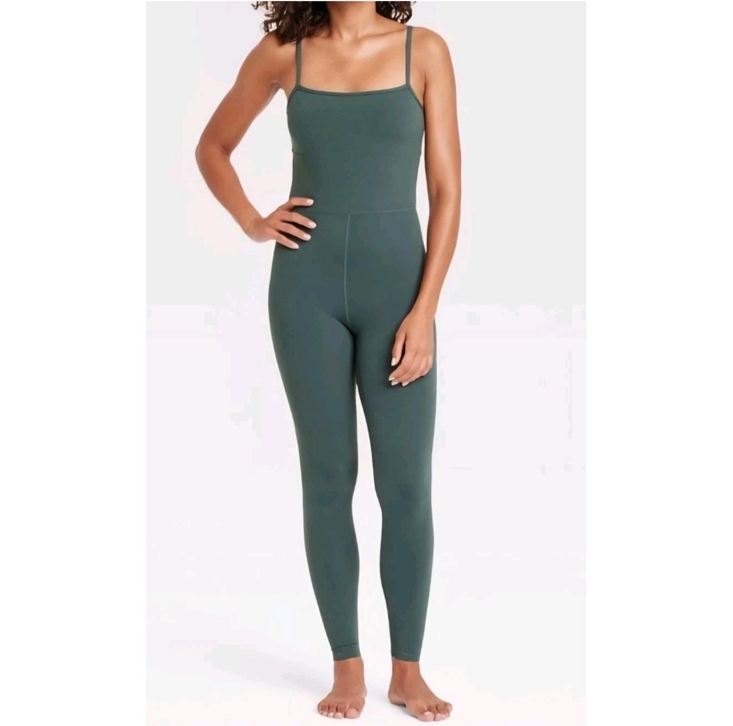 NWT ALL IN MOTION Women’s everyday soft active jumpsuits dark green sz M ✨