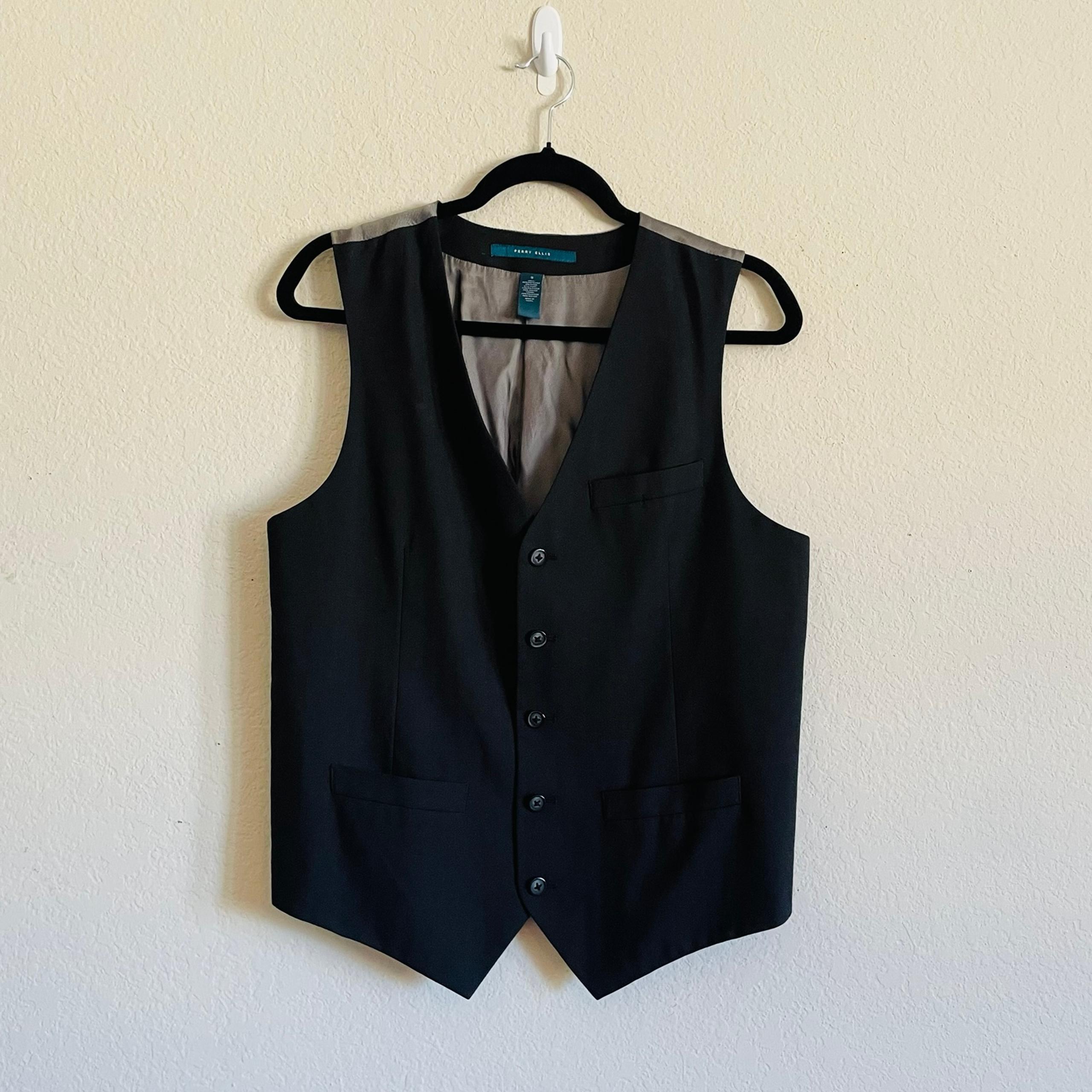 Perry Ellis Men's Black Vest size Small silver back lining formal elegant look