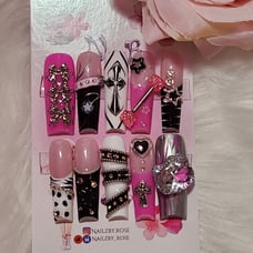 Press on nails