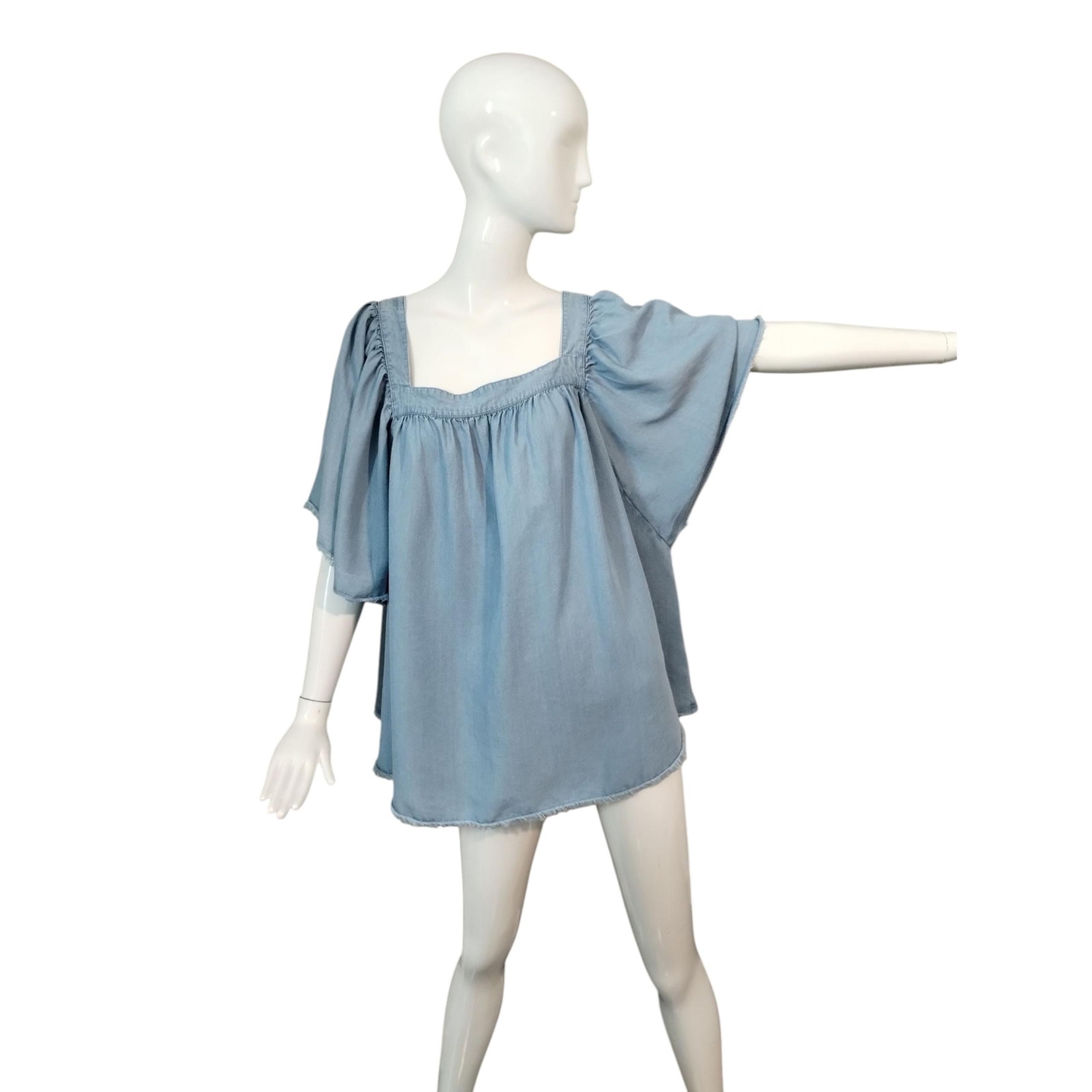 a.n.a A New Approach Womens size 3X Lyocell Chambray Denim Raw Hem Boxy Boho Top