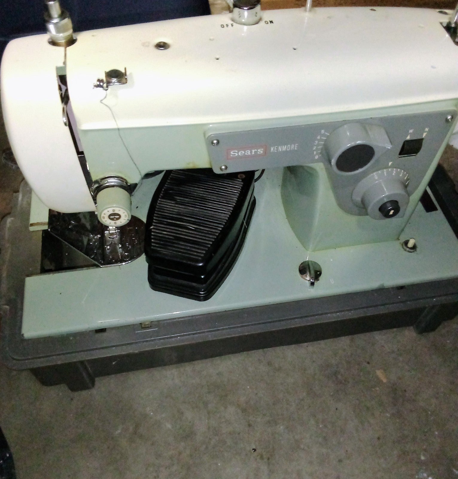 Vintage 1913-1919 Kenmore sewing machine