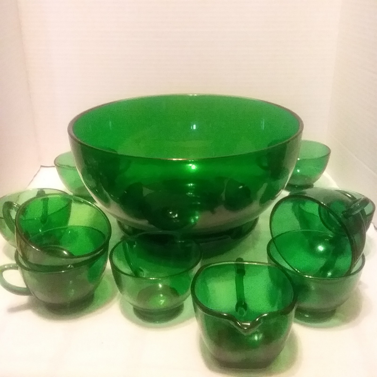 Anchor Hocking Vintage Emerald Green Punch Bowl 12 cups