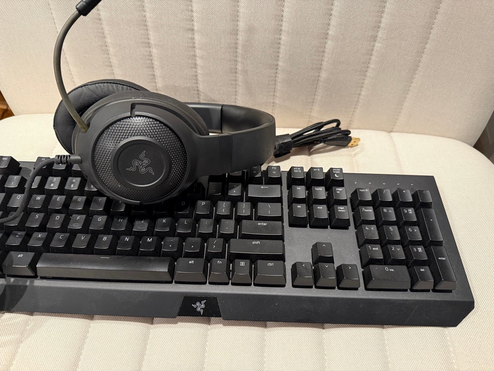 Razer Blackwidow X Chroma Keyboard and Kraken Headset Combo