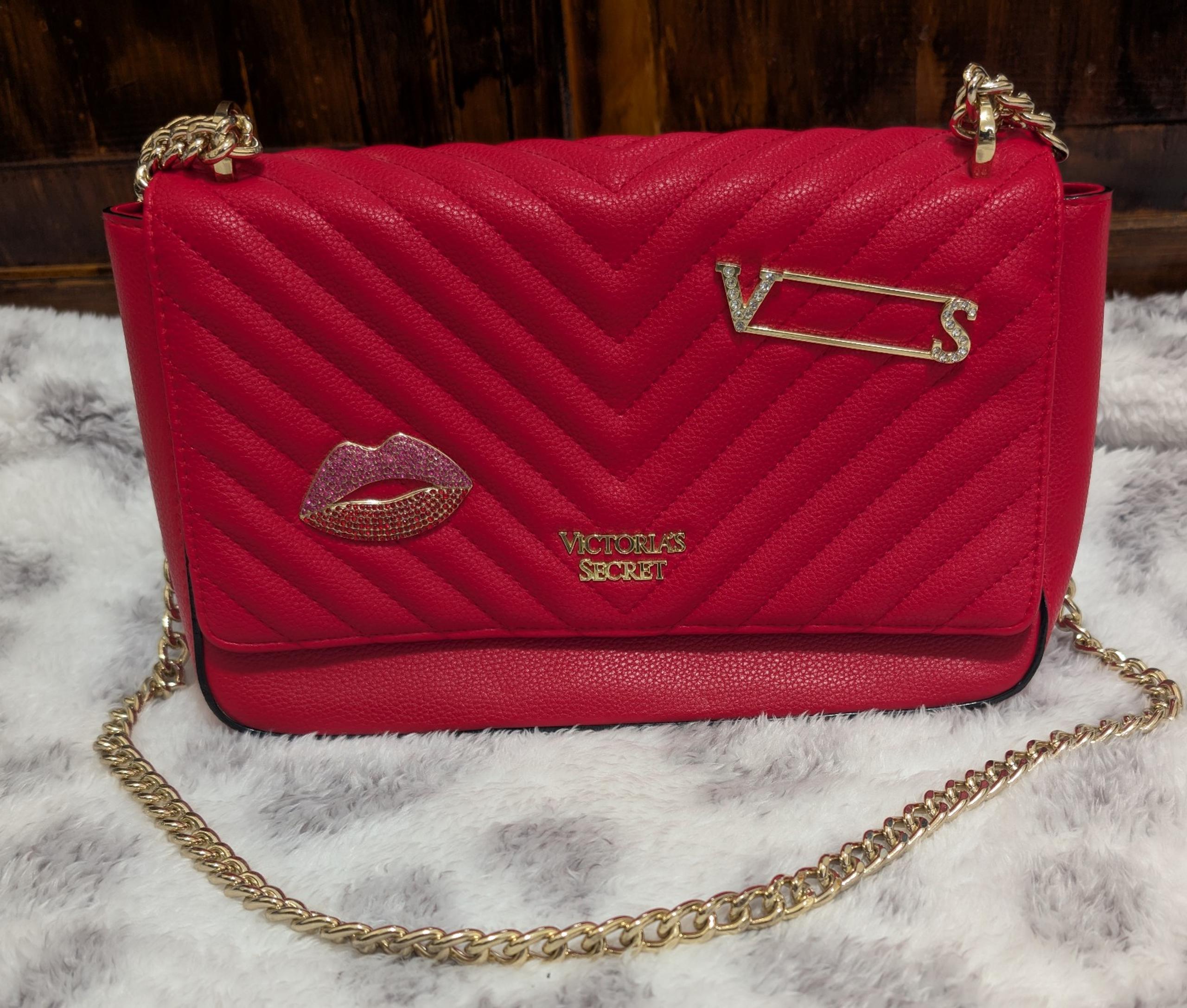 Victoria Secret Chain Shoulder Bag