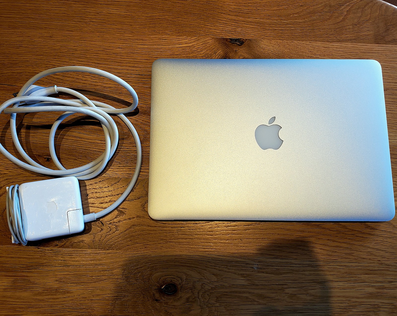 Apple MacBook Air 2014 + Charger