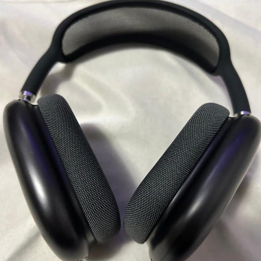 AirPod's Max Space Gray