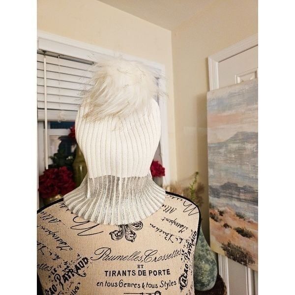New Marcus Adler Ribbed Metallic Coating Acrylic Pom Pom Hat.