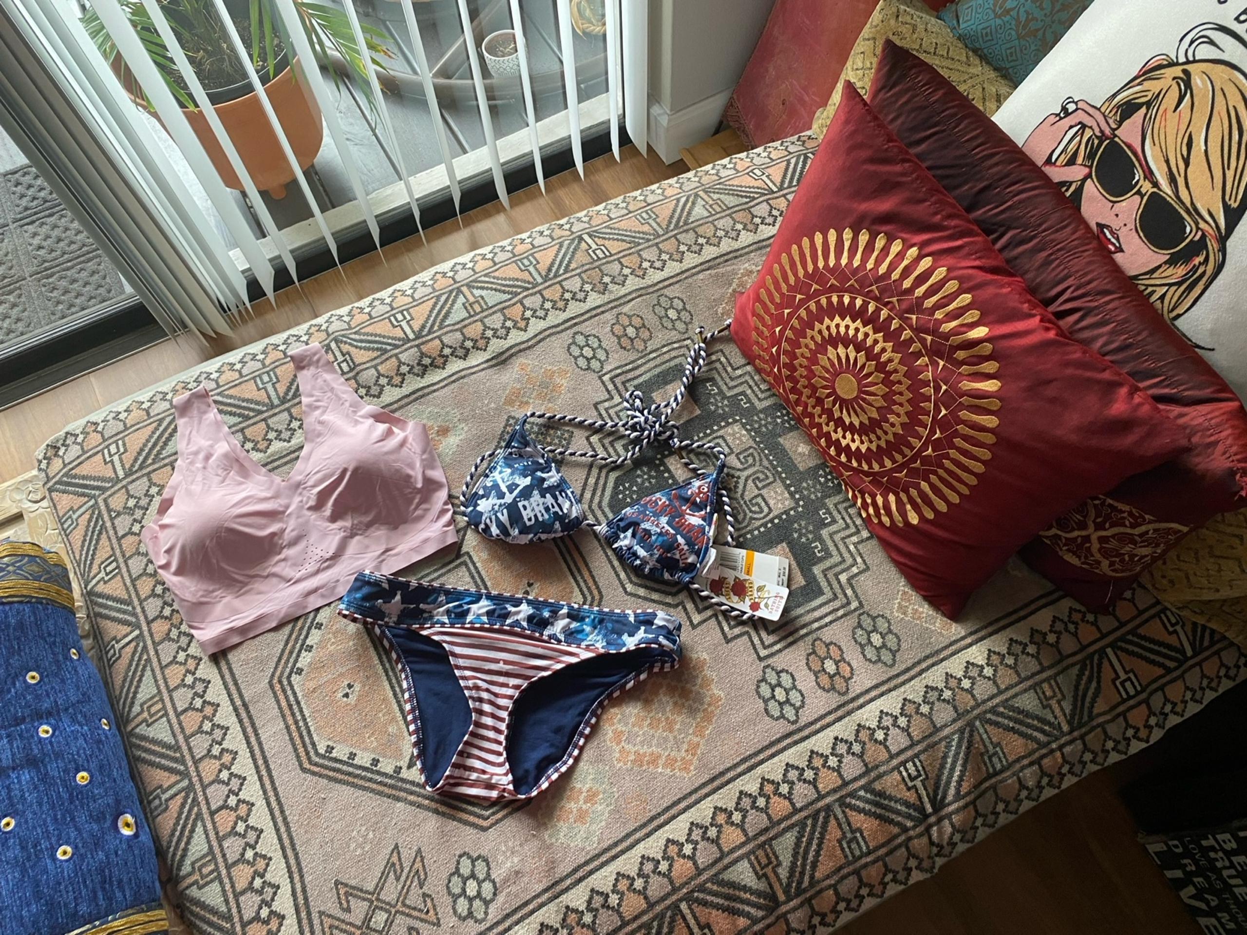NEW Lucky Brand Bikini set size S-top /xs bottom and bonus bra top XS