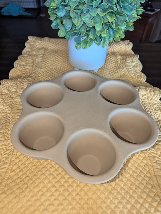 Pampered Chef Stoneware Large Muffin Pan