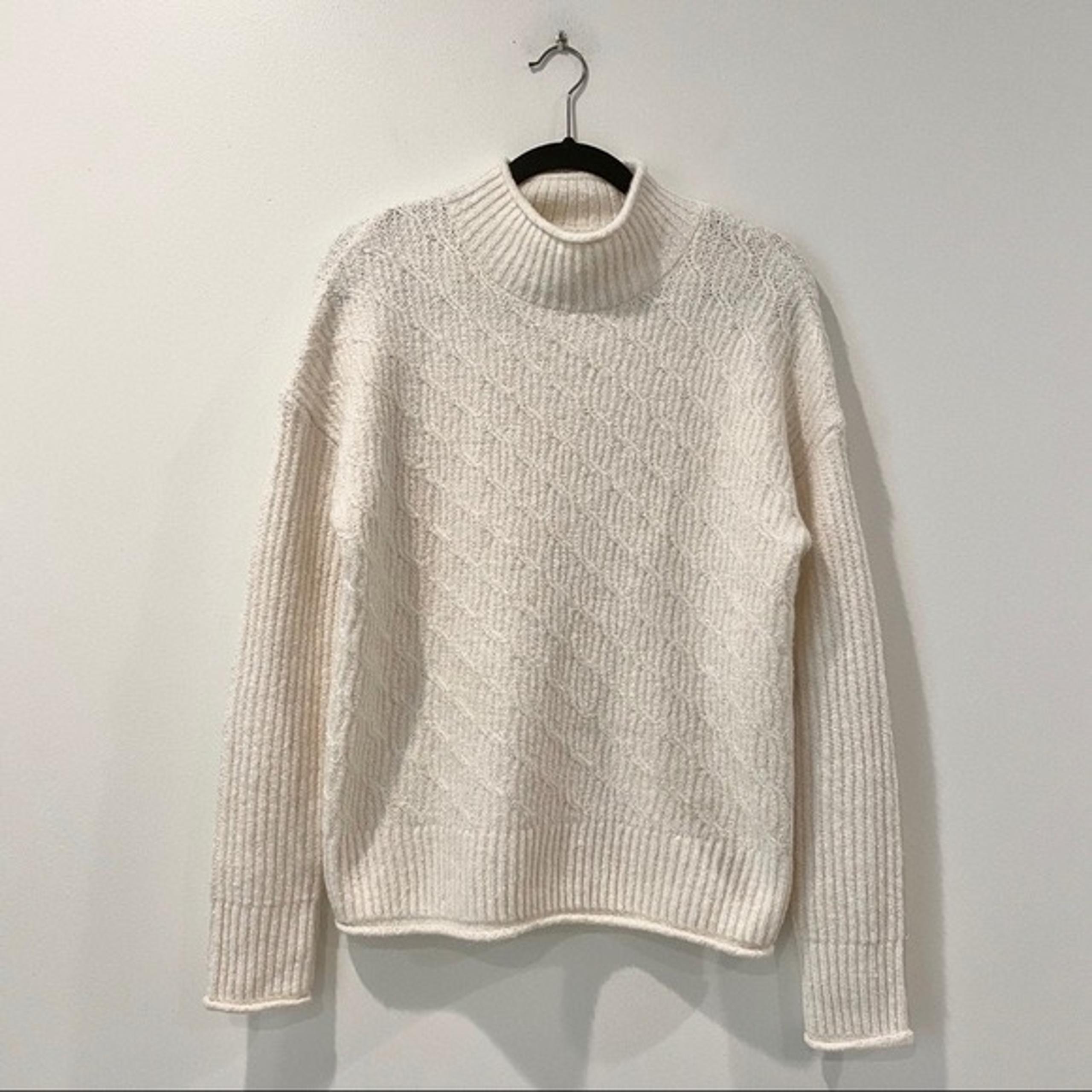 Rachel Rachel Roy Long Sleeve Cable Knit
