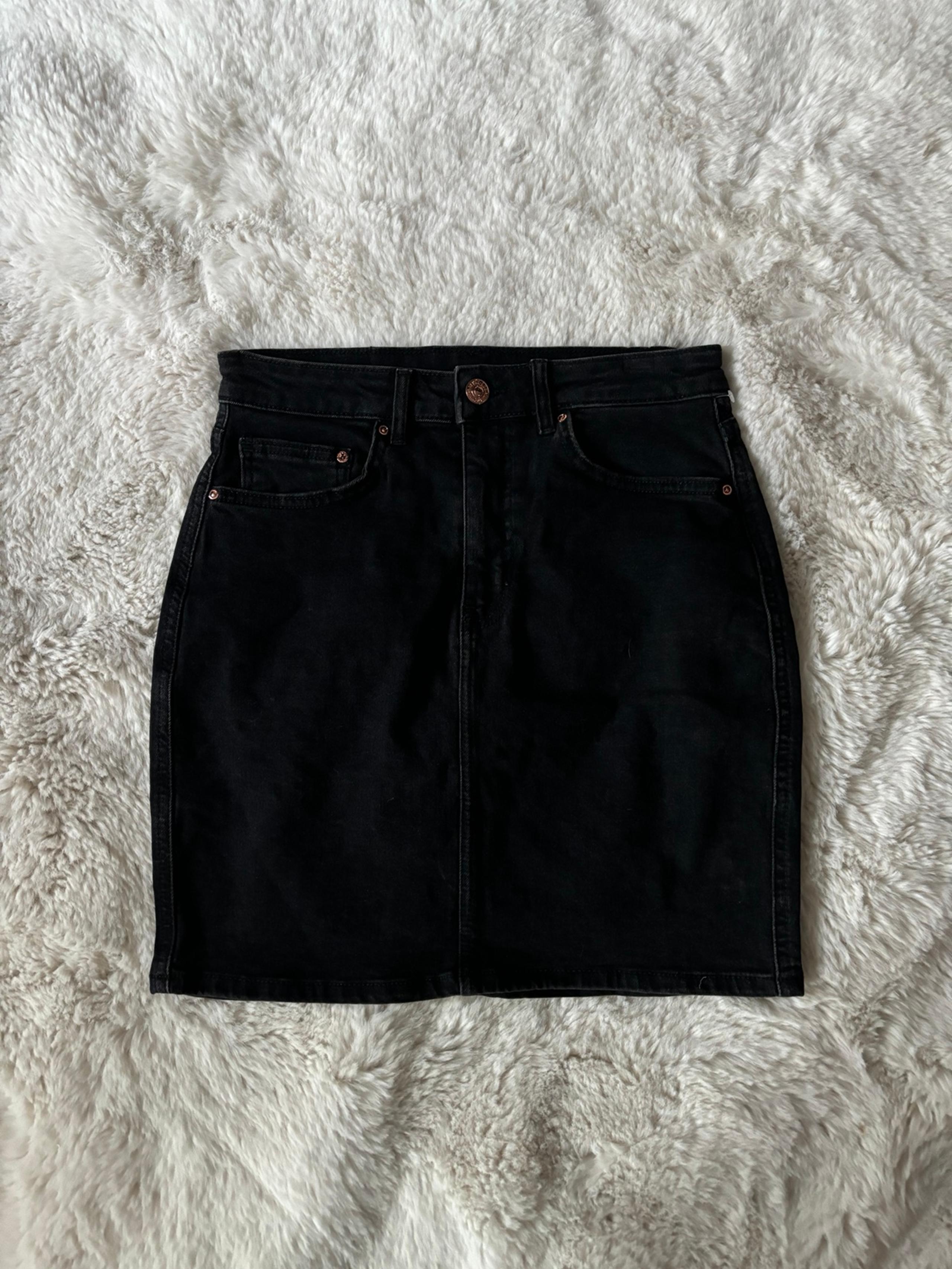 H&M &Denim - Black High Waist Denim Mini Skirt