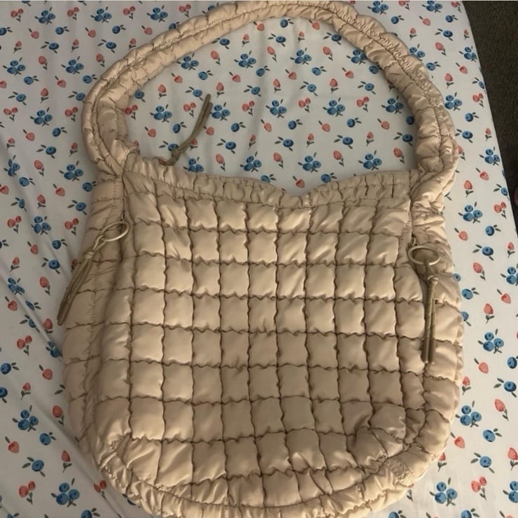 Free people puffer bag dupe from Marshall’s