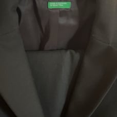 United Colors Of Benetton Black Classic Suit. EU Size 44 = about 8-9 US. Quality