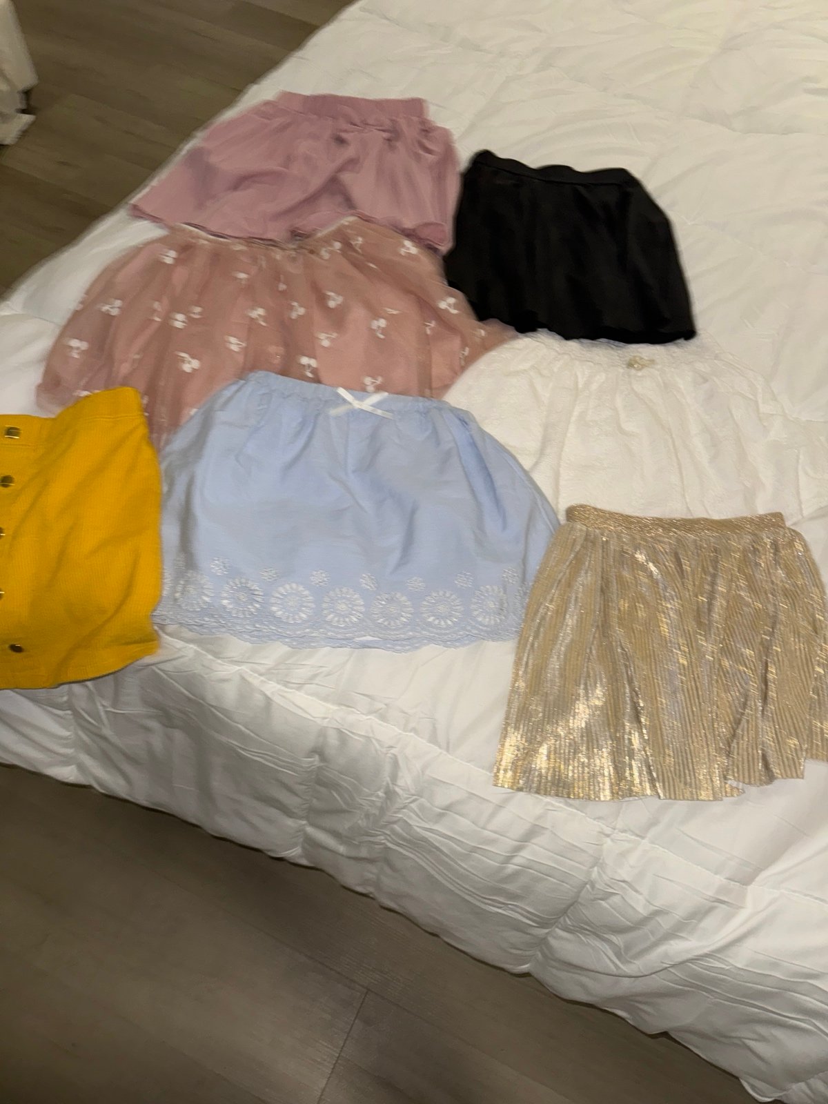 Bundle girls skirt