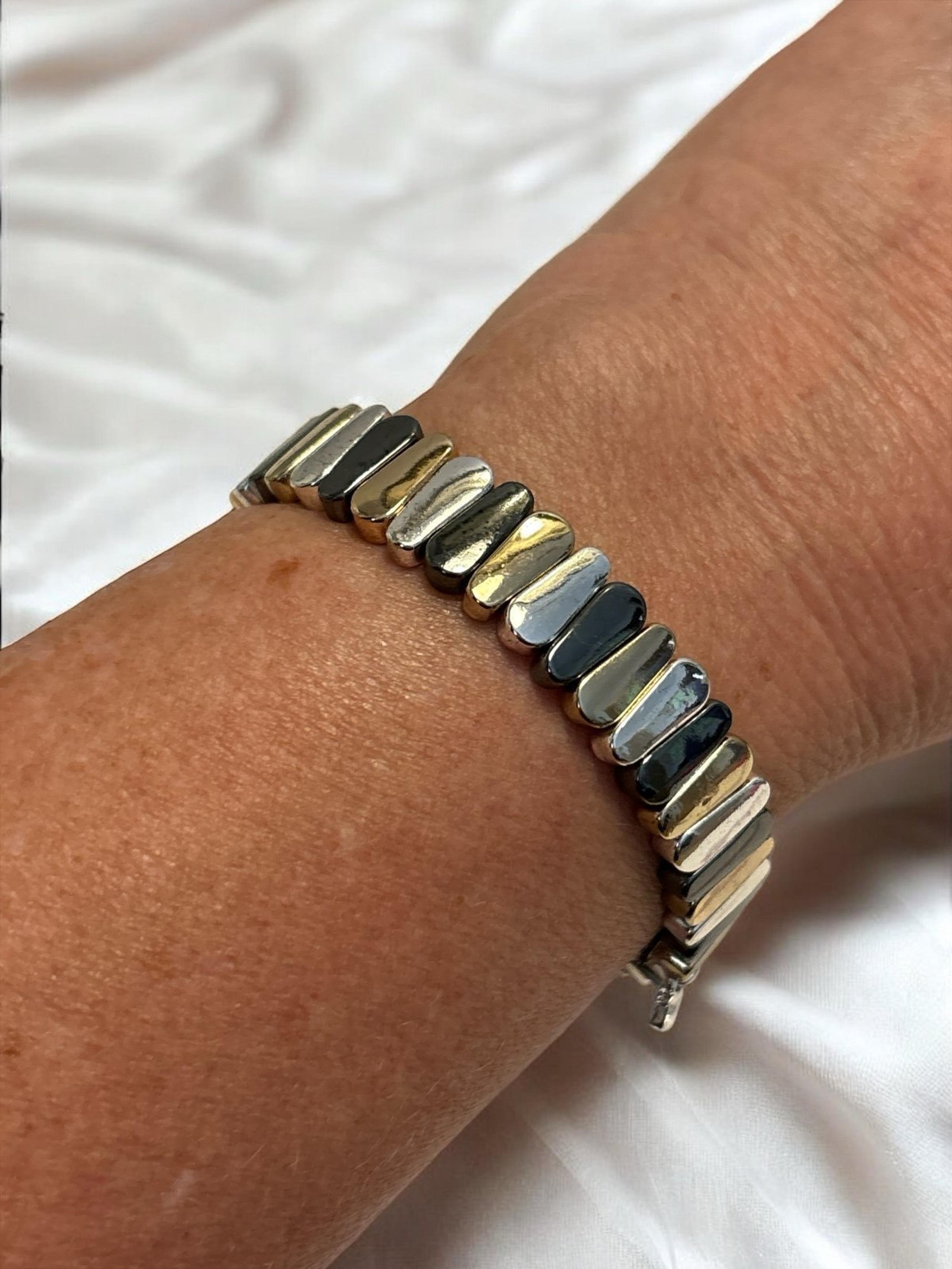 Nine West Mixed Metal Stretch Bracelet
