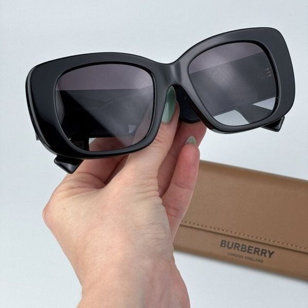 Burberry BE4410 4038F2 BRAND NEW Sunglasses Black Dark Grey Women