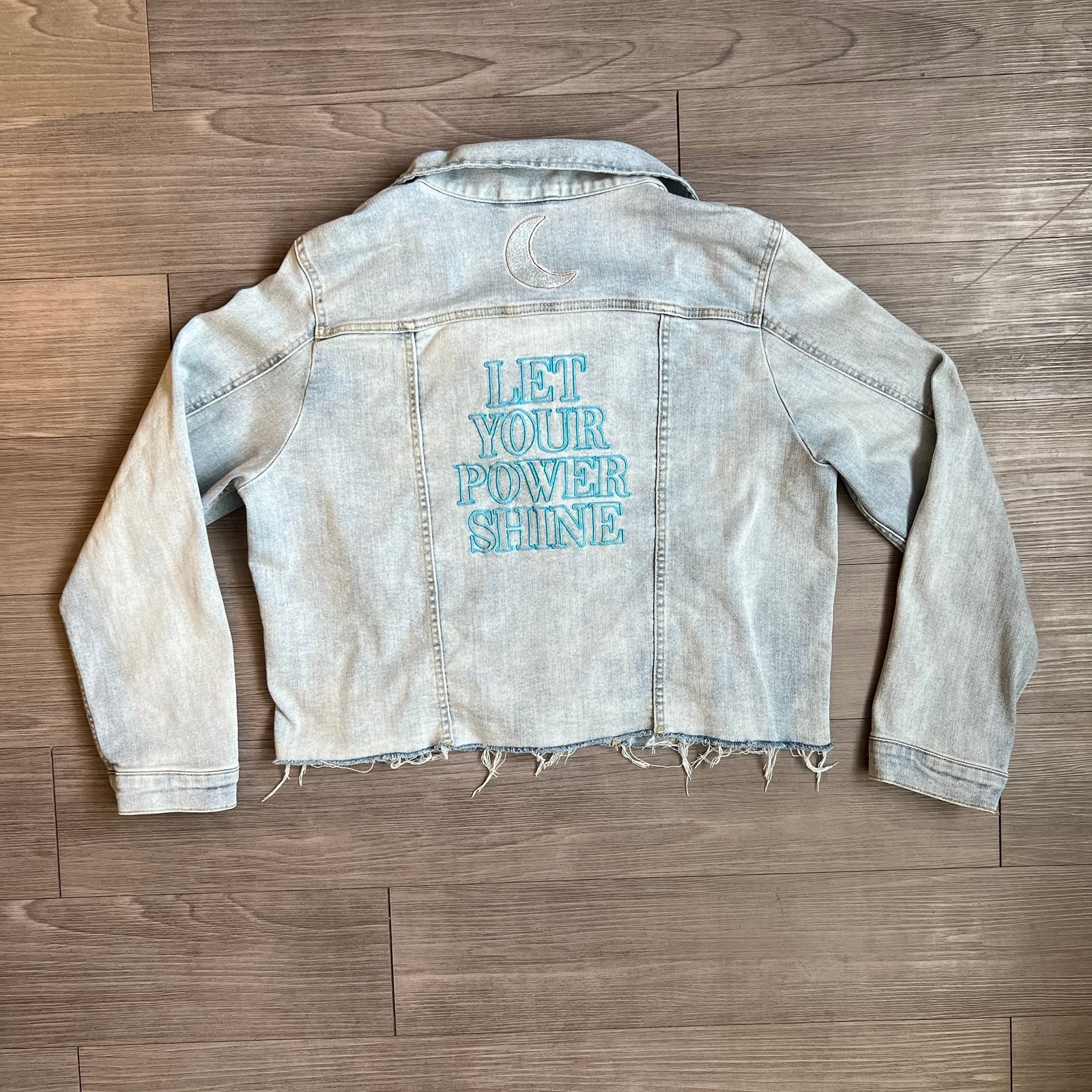 Disney Tangled Rapunzel Denim Jacket Let Your Power Shine Embroidered Size L