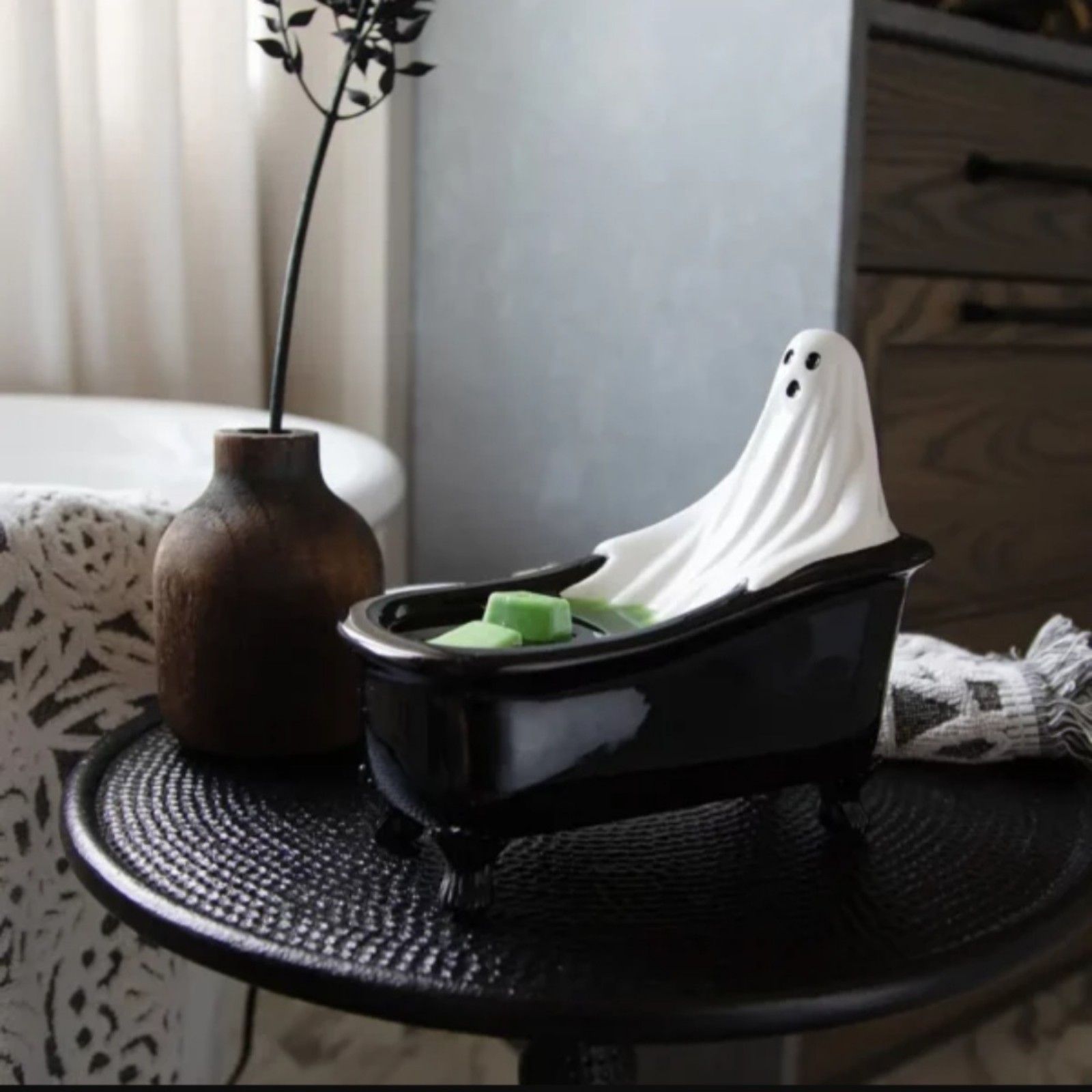 Scentsy haunted spa warmer