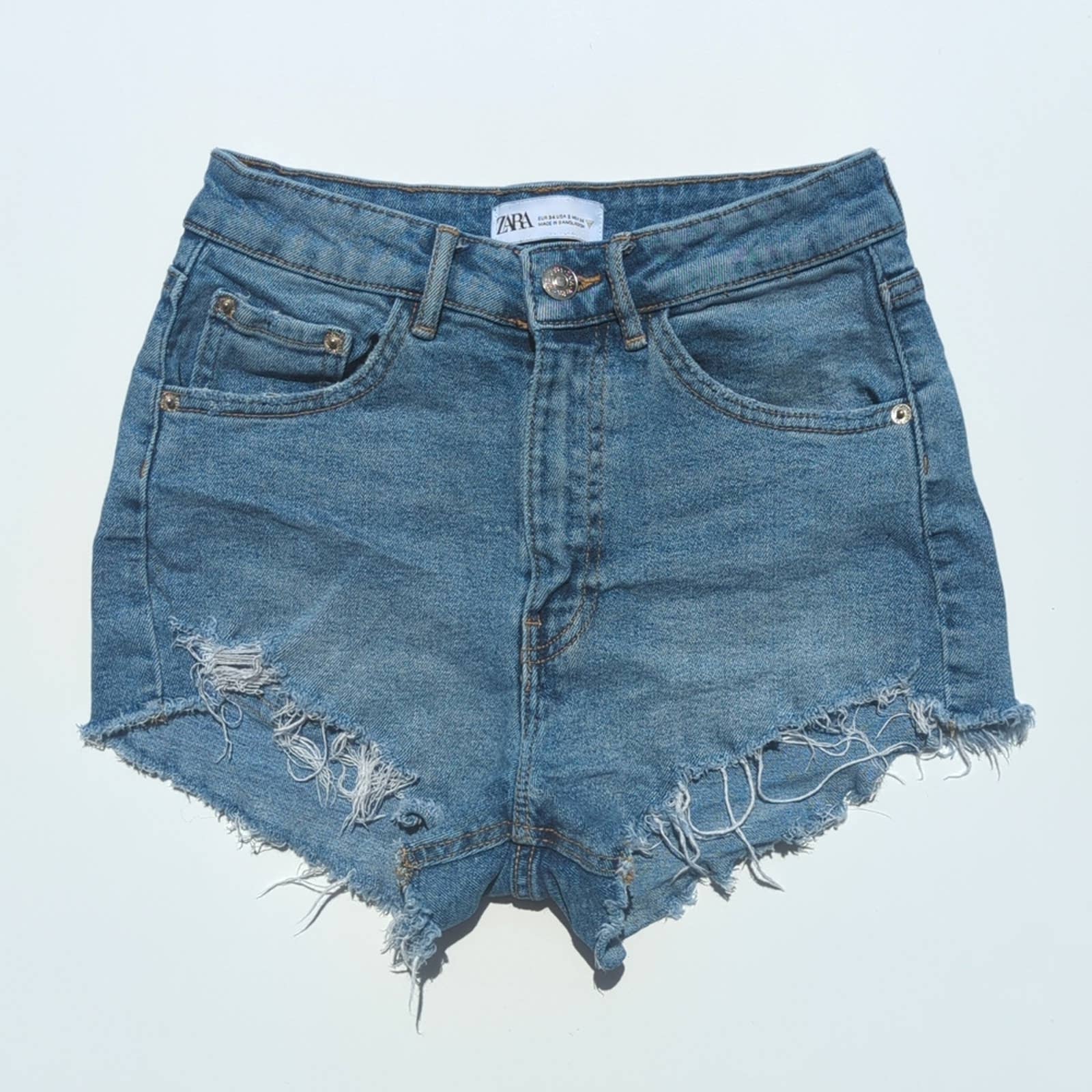 Zara Medium Wash High Waisted Cheeky Raw Hem Denim Jean Shorts Blue Size 2