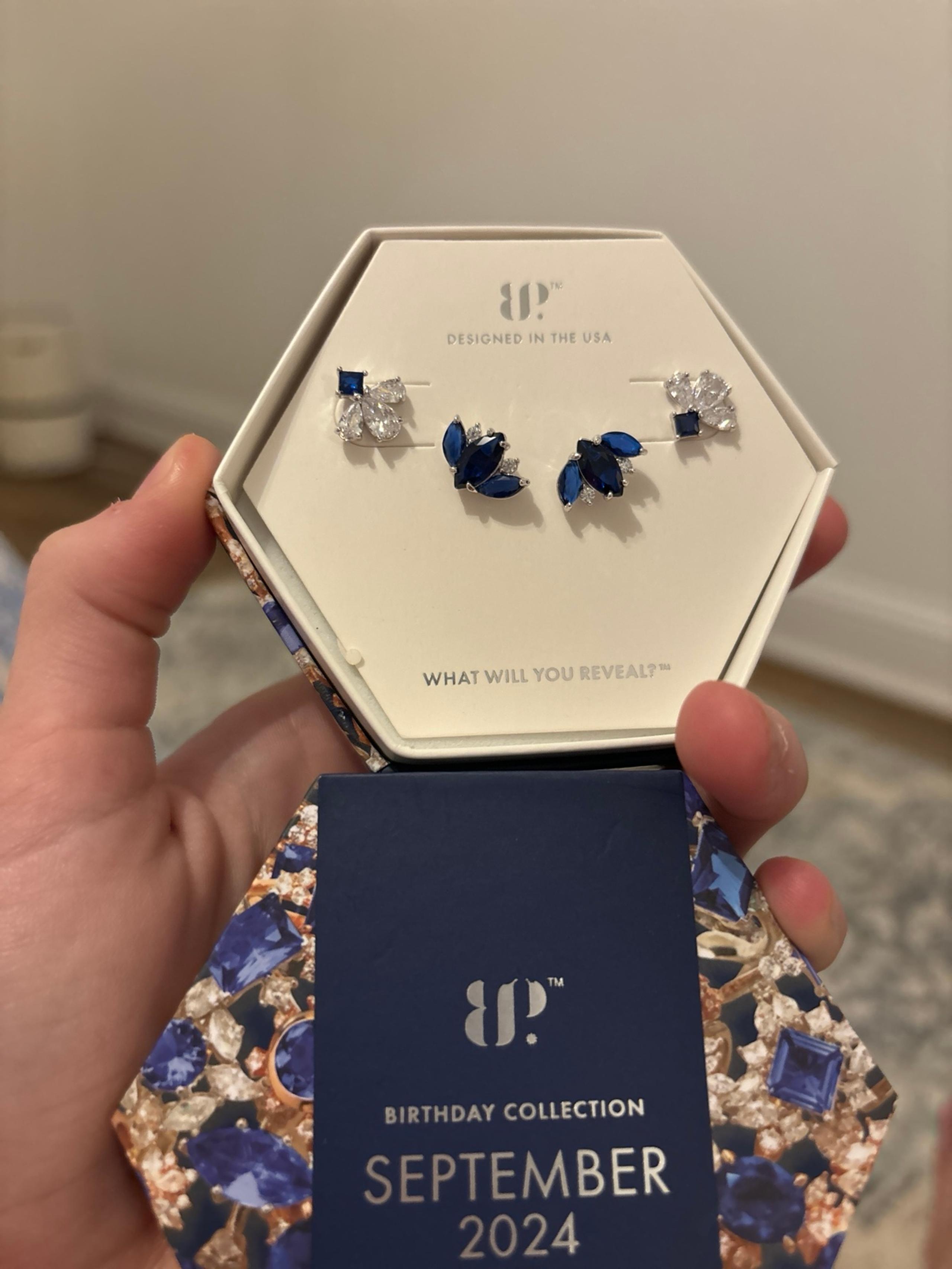 Bomb Party earrings set