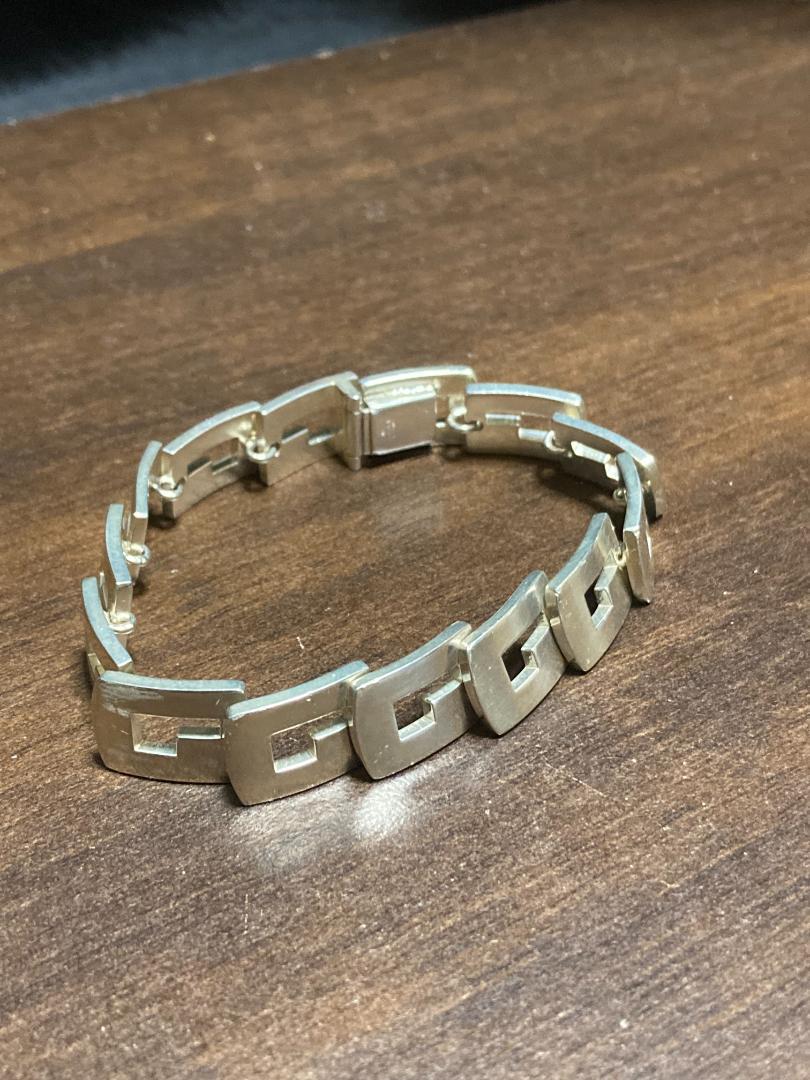 Gucci Round Logo Circle Plate Bracelet 925