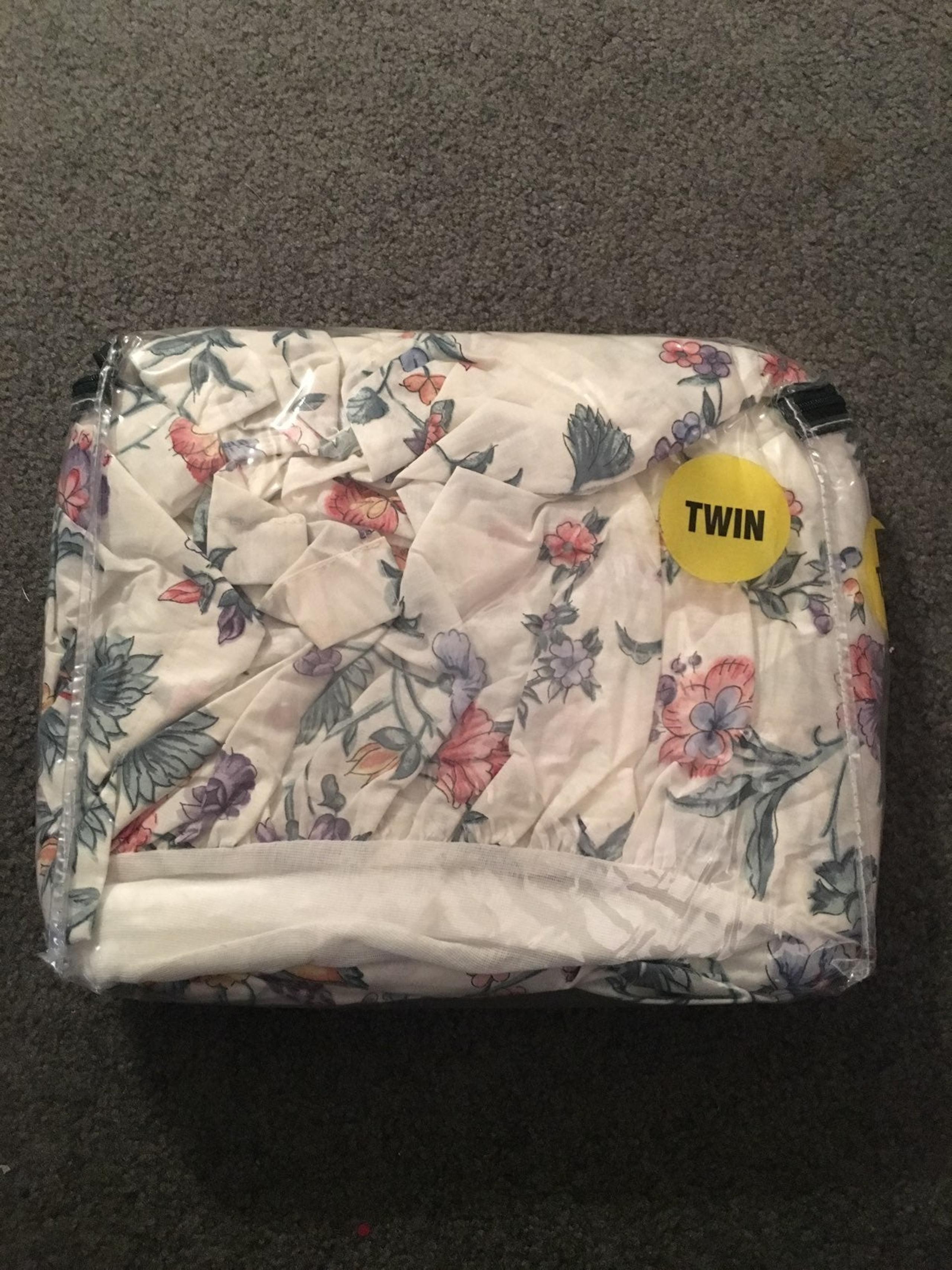 Laura Ashley Chinese Silk Twin Bed Skirt