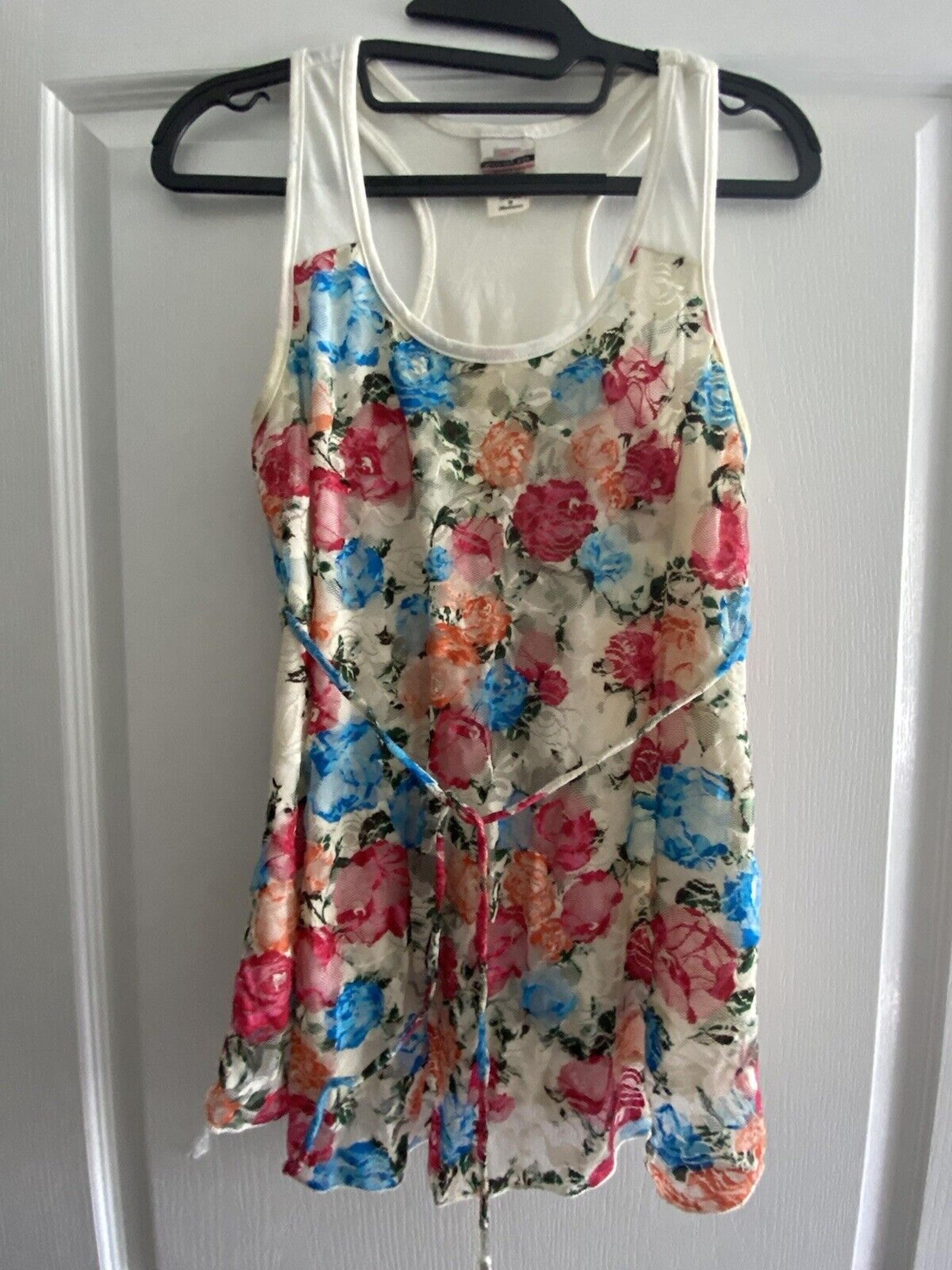 Q-T Women’s Maternity Top Size M