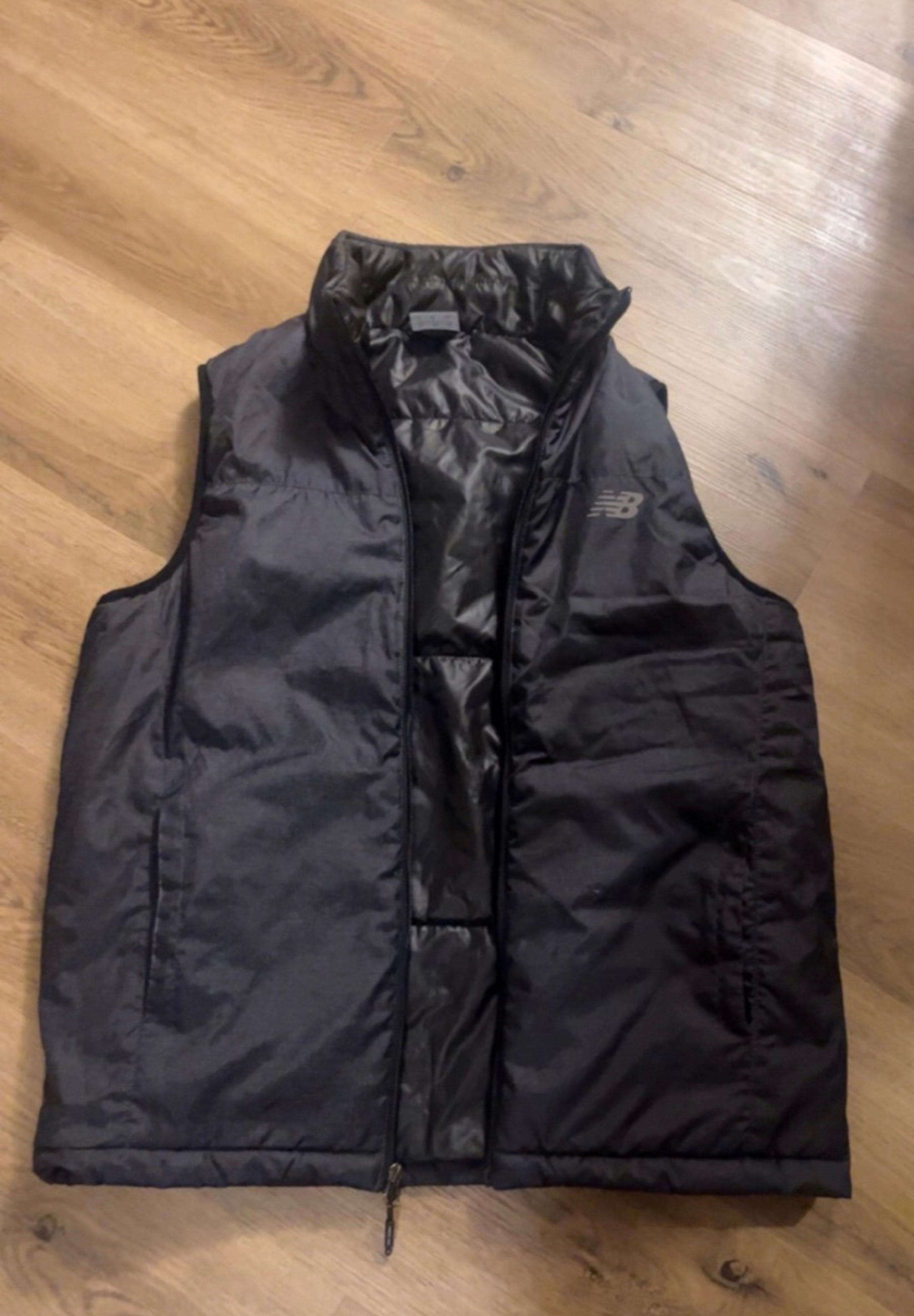 Mens small new balance vest