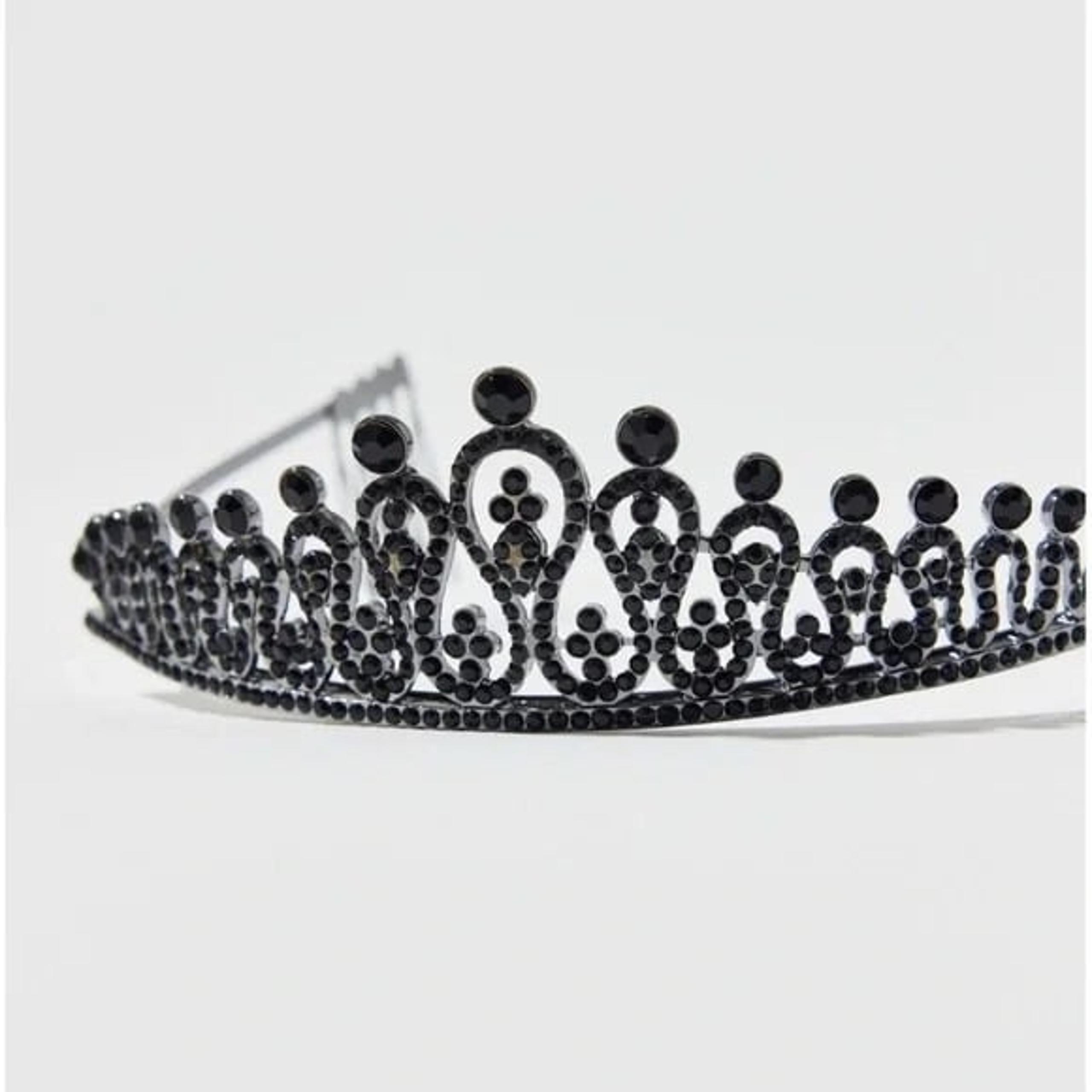 NWT UO Asteria Rhinestone Tiara