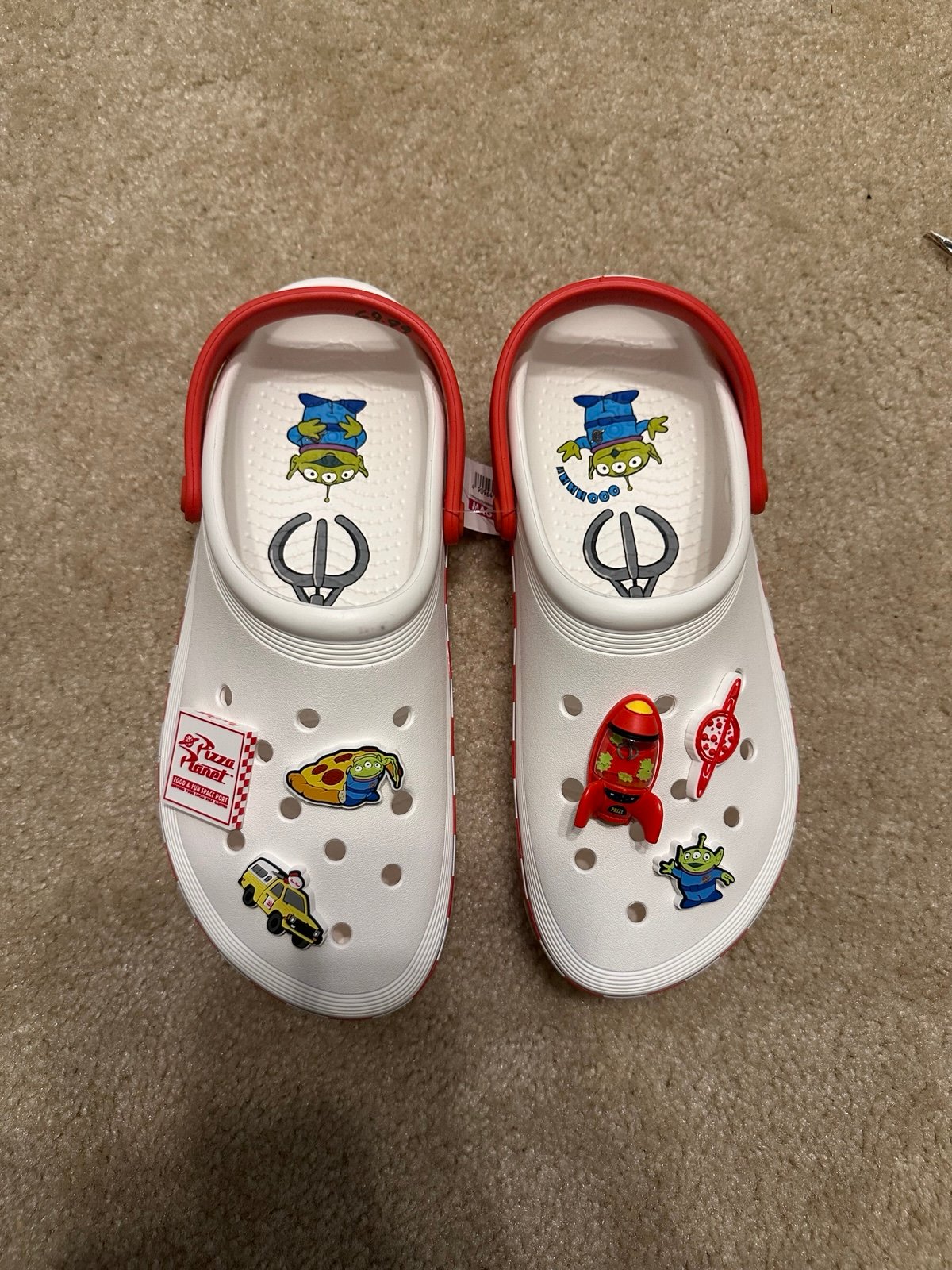 Crocs Toy Story Pizza Planet Off Court Clog M8 W10