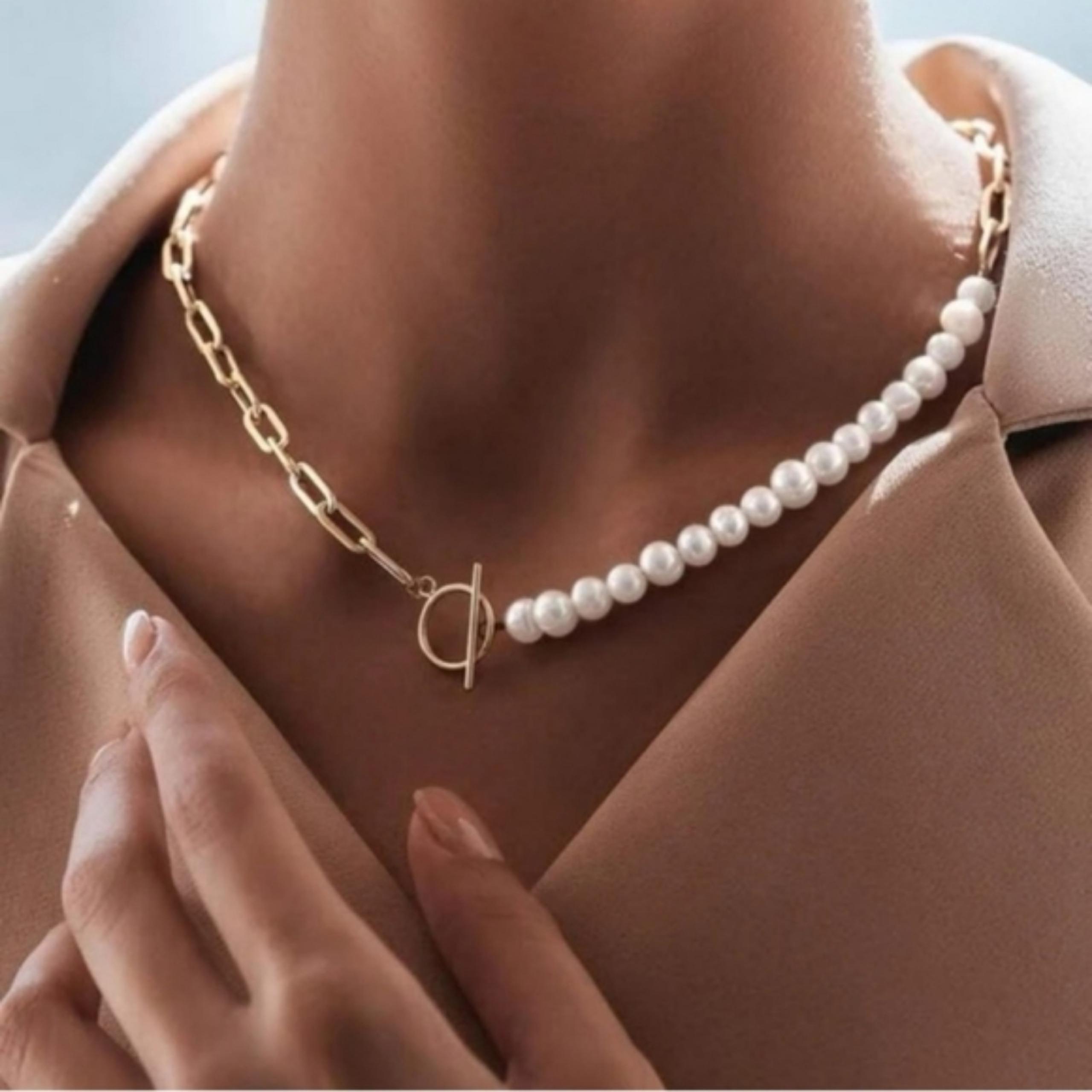 Anthropologie Giulia Quarter Pearl Paperclip Chain Necklace
