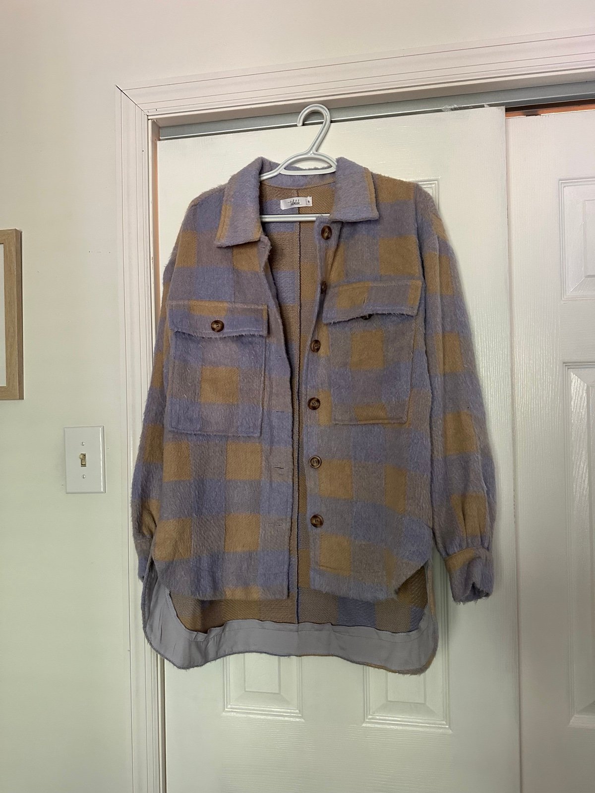 Purple/Beige plaid shirt jacket size Small