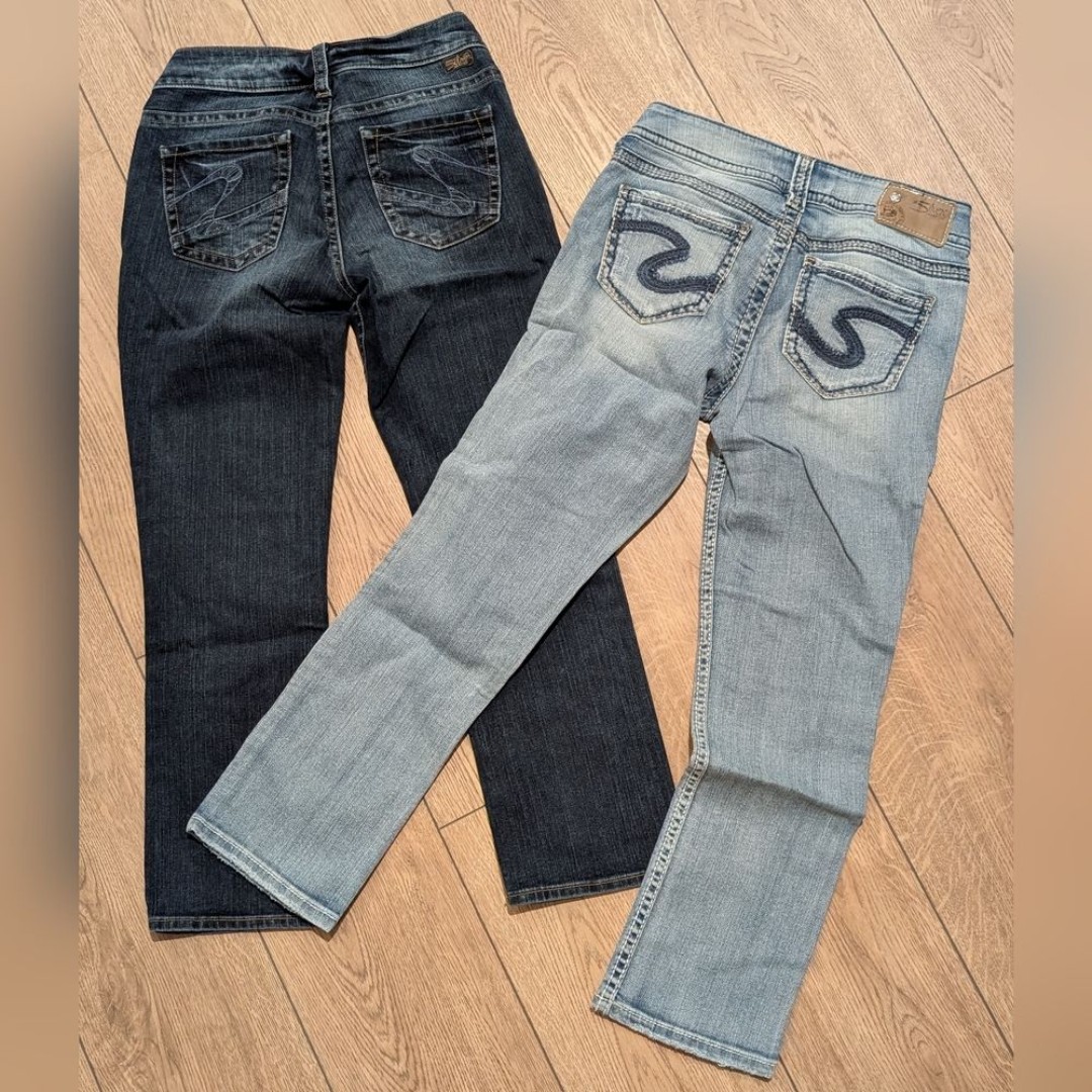 Silver Jeans Bundle 2 Suki Capri Curvy Fit 26 Cropped Denim 2 Pairs!