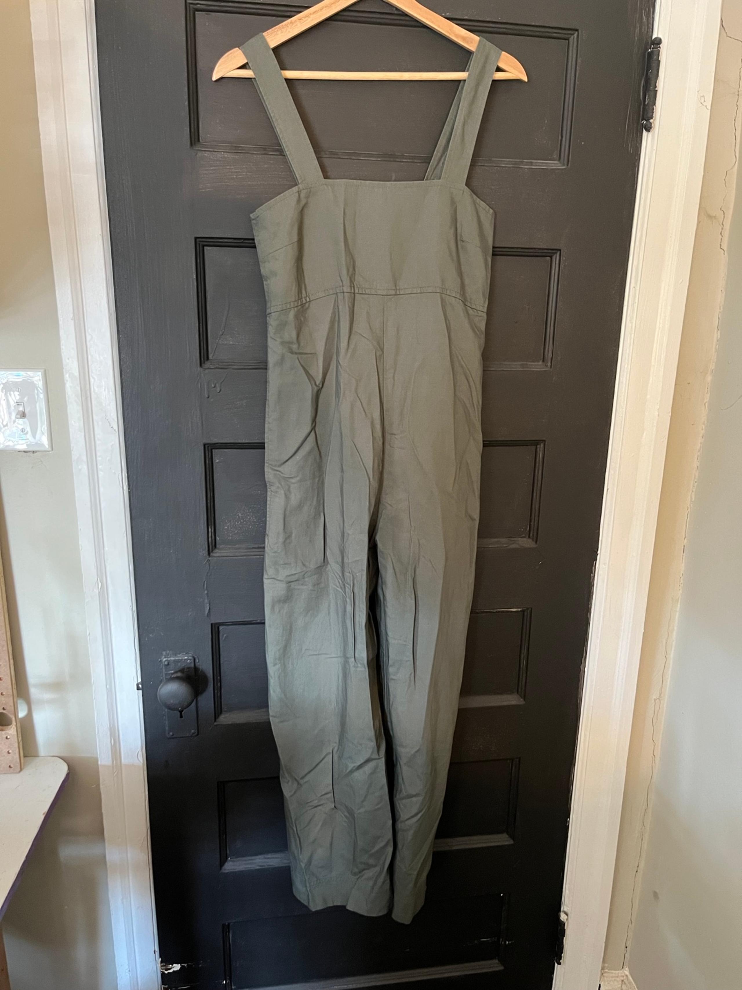 UNIQLO Olive Romper Sold out online NWT XXS