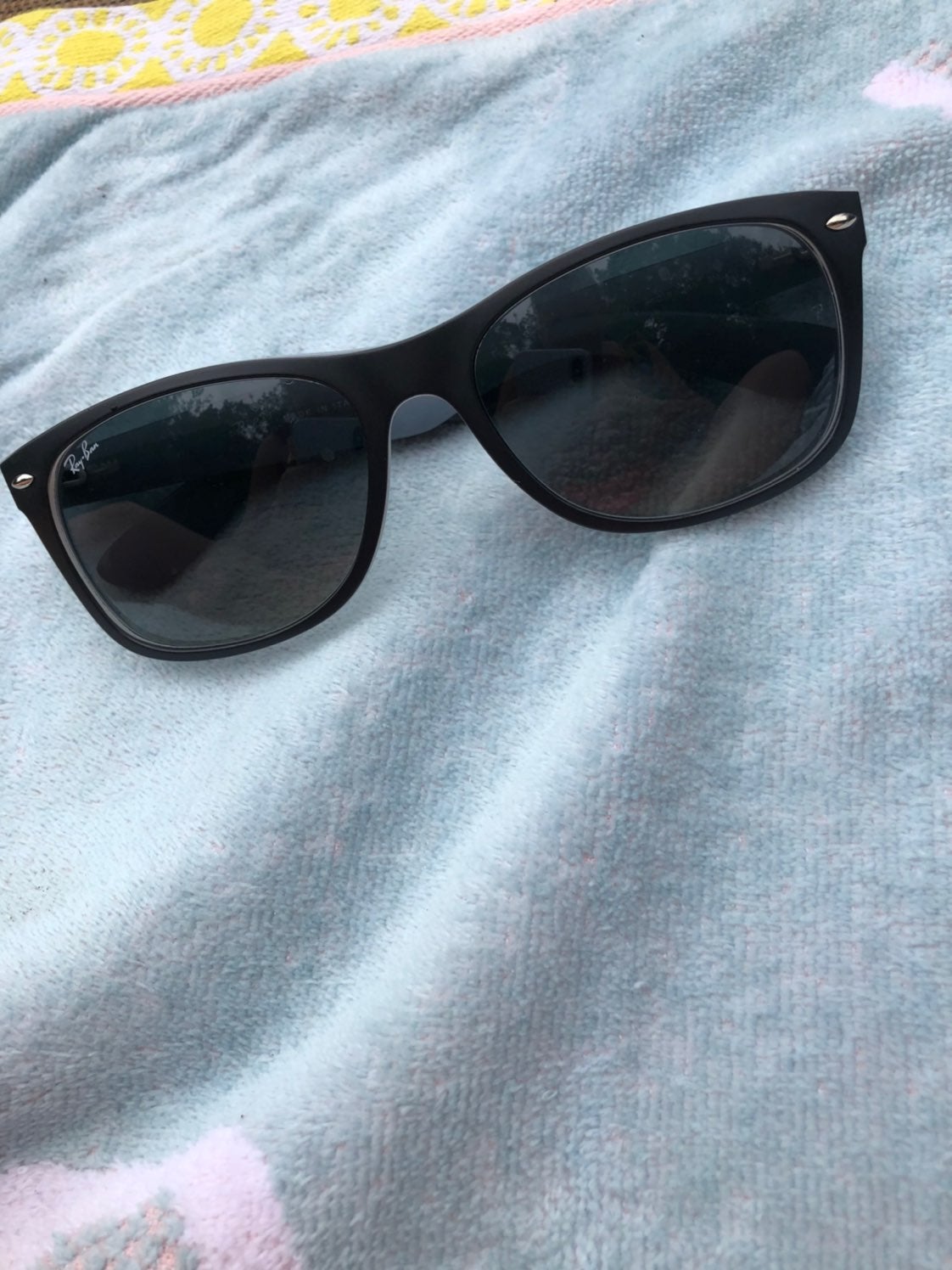ray ban sunglasses