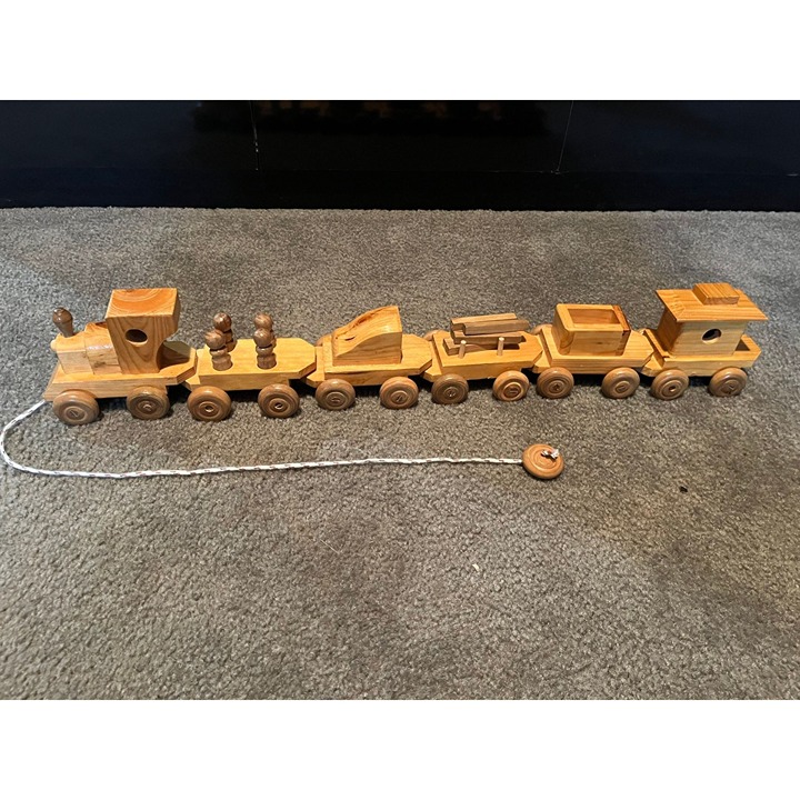 Vtg Pull Toy 6 Wooden Train Cars Engine Caboose Handmade In China Shellac Wood